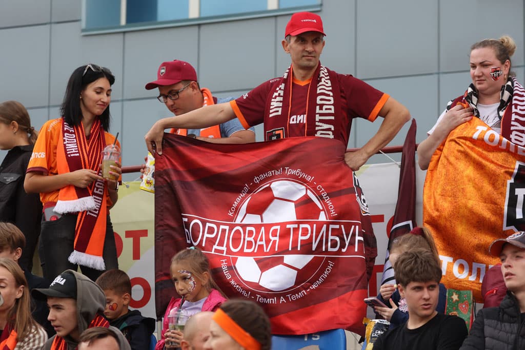 «Темп» 0:1 «Знамя Труда». FONBET Кубок России. 10.09.2025. СМИ: Владимир Мартынов («CX News»), Александр Чёрный («Алтайский спорт»), Виталий Барабаш (Сетевое издание "Толк"), Андрей Каспришин («Алтайская правда») — кадр 706