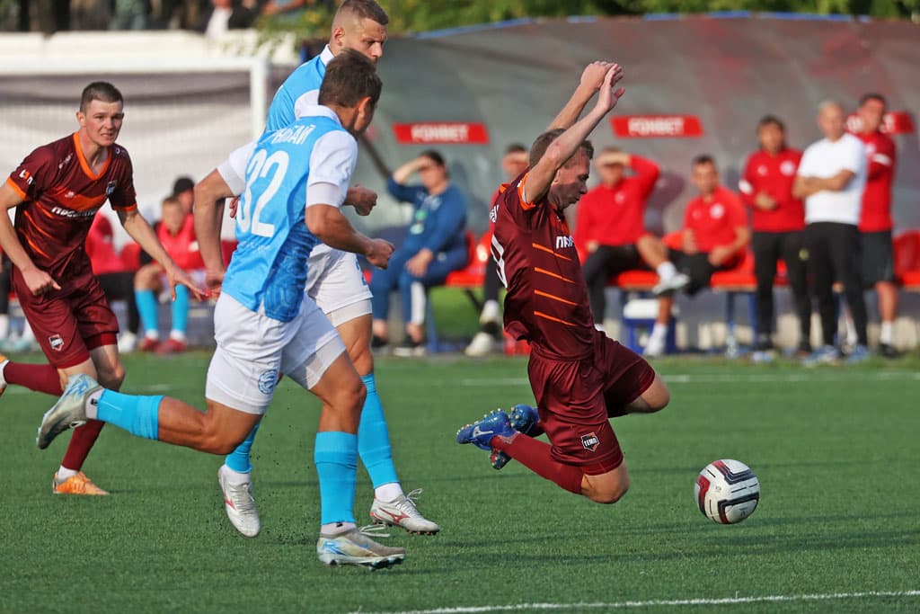 «Темп» 0:1 «Знамя Труда». FONBET Кубок России. 10.09.2025. СМИ: Владимир Мартынов («CX News»), Александр Чёрный («Алтайский спорт»), Виталий Барабаш (Сетевое издание "Толк"), Андрей Каспришин («Алтайская правда») — кадр 692