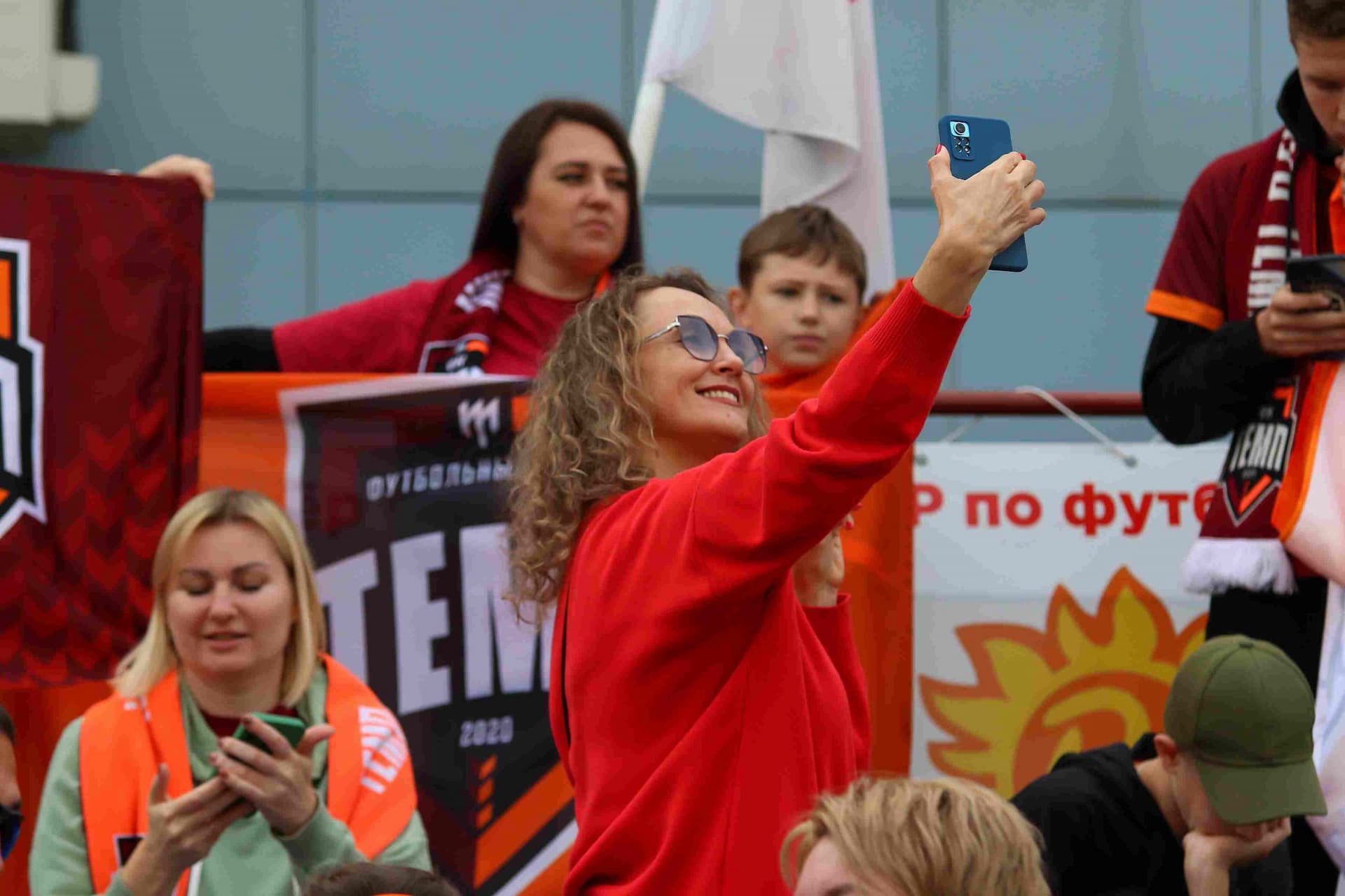 «Темп» 0:1 «Знамя Труда». FONBET Кубок России. 10.09.2025. СМИ: Владимир Мартынов («CX News»), Александр Чёрный («Алтайский спорт»), Виталий Барабаш (Сетевое издание "Толк"), Андрей Каспришин («Алтайская правда») — кадр 603