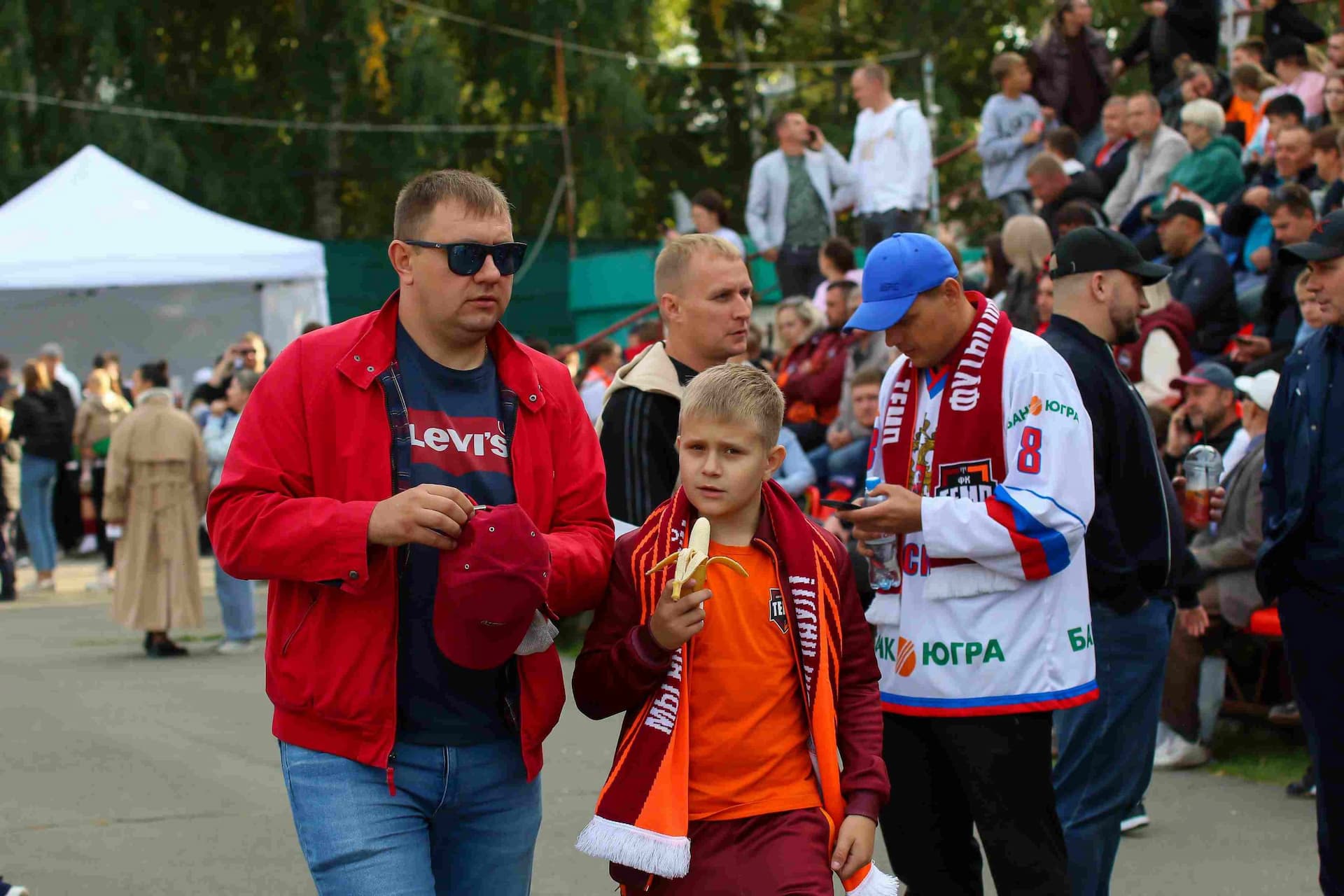 «Темп» 0:1 «Знамя Труда». FONBET Кубок России. 10.09.2025. СМИ: Владимир Мартынов («CX News»), Александр Чёрный («Алтайский спорт»), Виталий Барабаш (Сетевое издание "Толк"), Андрей Каспришин («Алтайская правда») — кадр 604