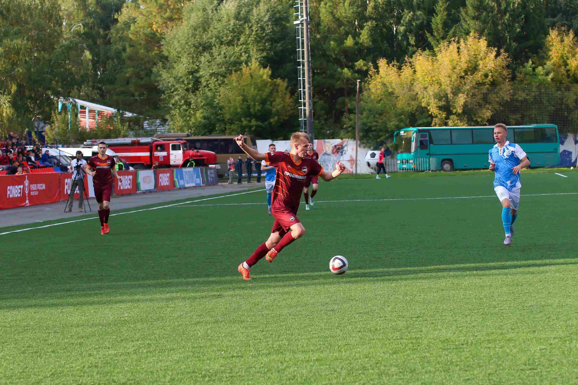 «Темп» 0:1 «Знамя Труда». FONBET Кубок России. 10.09.2025. СМИ: Владимир Мартынов («CX News»), Александр Чёрный («Алтайский спорт»), Виталий Барабаш (Сетевое издание "Толк"), Андрей Каспришин («Алтайская правда») — кадр 613