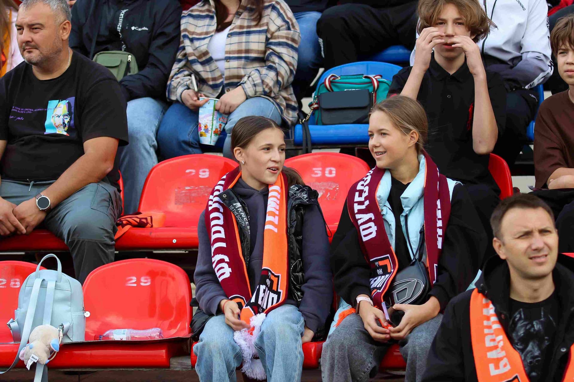 «Темп» 0:1 «Знамя Труда». FONBET Кубок России. 10.09.2025. СМИ: Владимир Мартынов («CX News»), Александр Чёрный («Алтайский спорт»), Виталий Барабаш (Сетевое издание "Толк"), Андрей Каспришин («Алтайская правда») — кадр 487