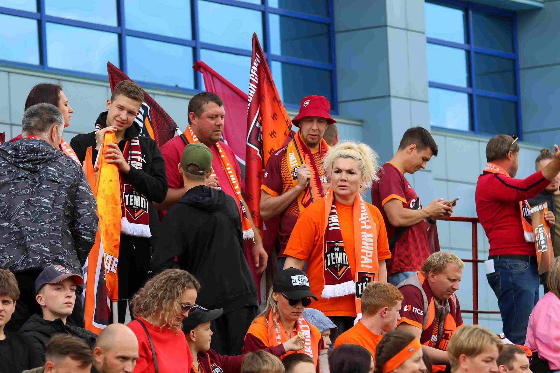 «Темп» 0:1 «Знамя Труда». FONBET Кубок России. 10.09.2025. СМИ: Владимир Мартынов («CX News»), Александр Чёрный («Алтайский спорт»), Виталий Барабаш (Сетевое издание "Толк"), Андрей Каспришин («Алтайская правда») — кадр 475