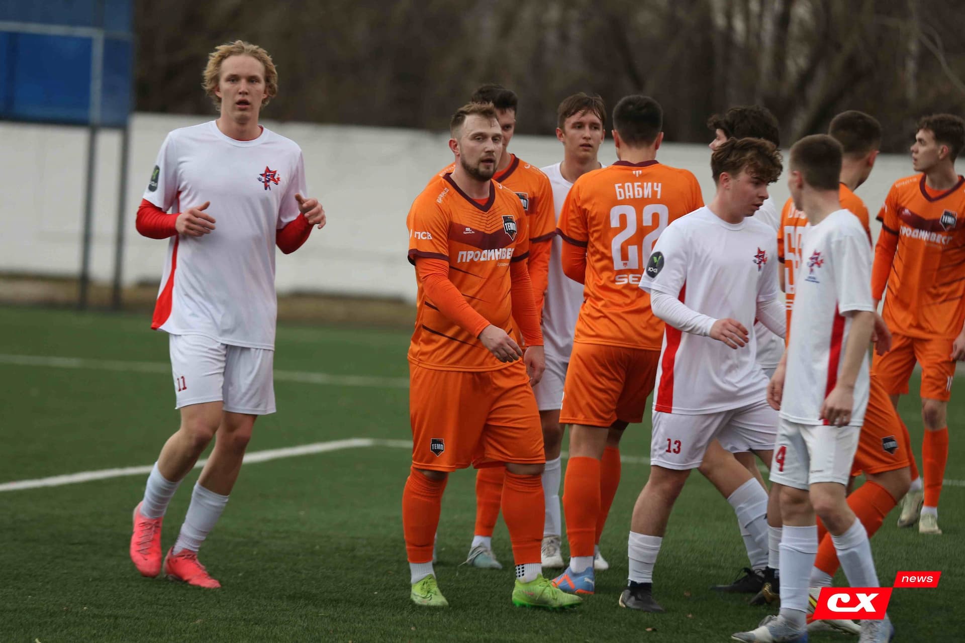 «Темп» 9:1 «Алтай». Турнир памяти В. Фомичёва. 1-й тур. 08.04.25. «CX News», В. Мартынов; «Алтайский спорт», А. Чёрный — кадр 108