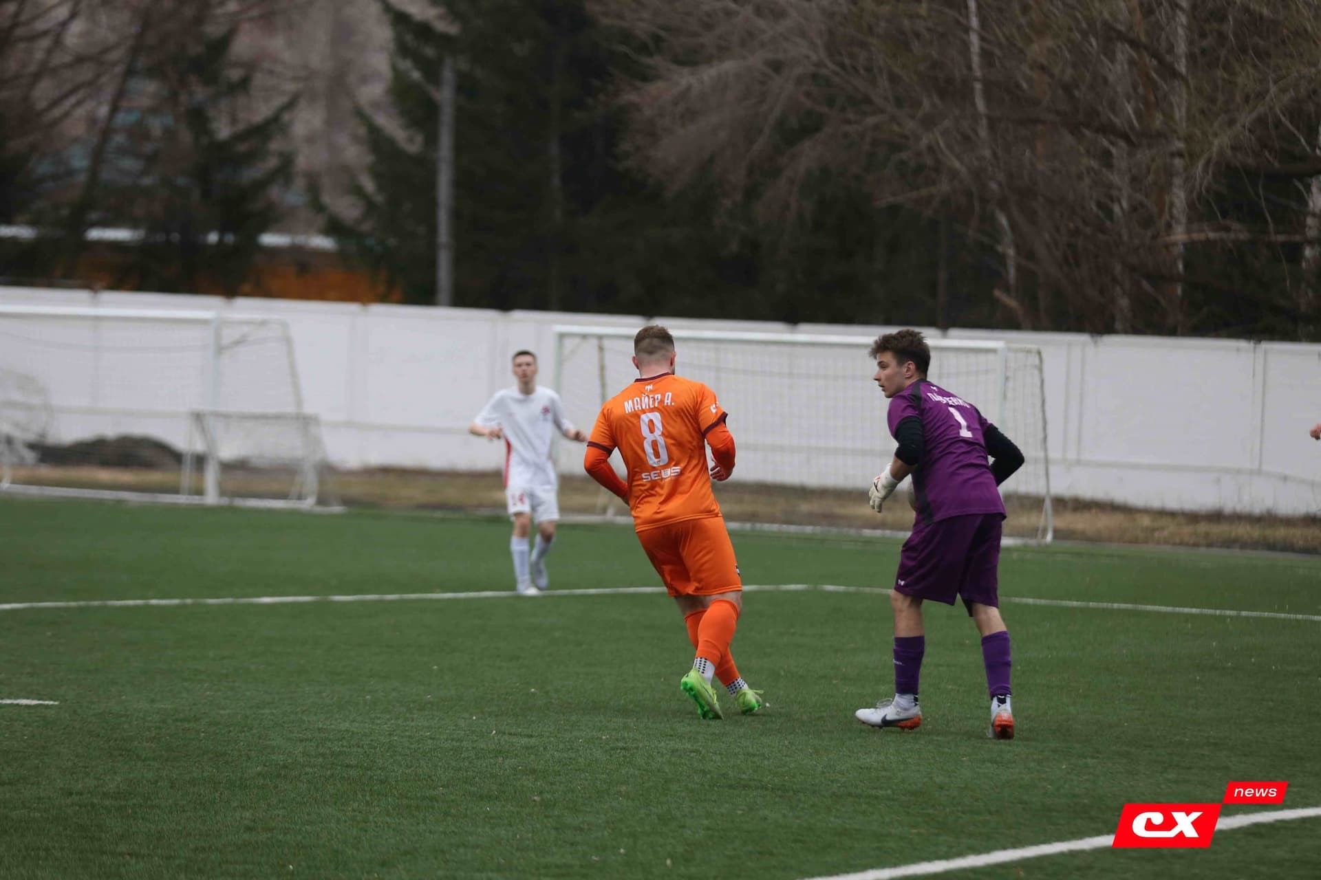 «Темп» 9:1 «Алтай». Турнир памяти В. Фомичёва. 1-й тур. 08.04.25. «CX News», В. Мартынов; «Алтайский спорт», А. Чёрный — кадр 134