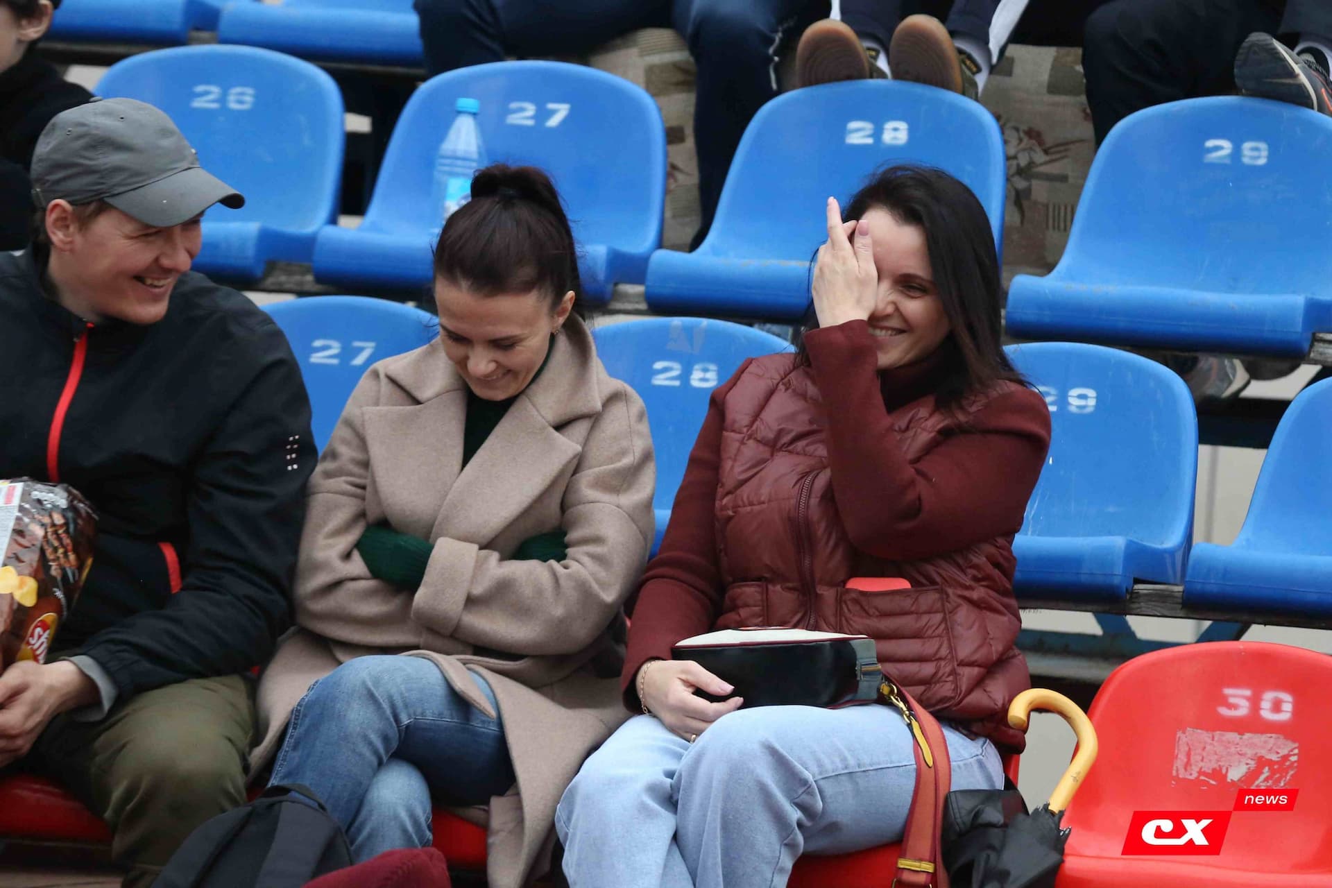 «Темп» 9:1 «Алтай». Турнир памяти В. Фомичёва. 1-й тур. 08.04.25. «CX News», В. Мартынов; «Алтайский спорт», А. Чёрный — кадр 139