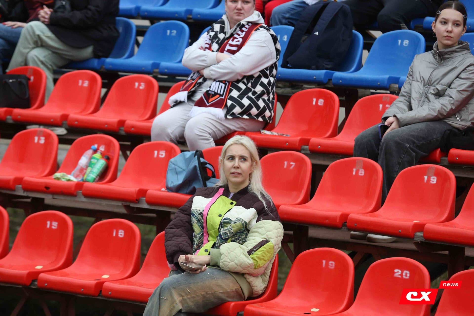 «Темп» 9:1 «Алтай». Турнир памяти В. Фомичёва. 1-й тур. 08.04.25. «CX News», В. Мартынов; «Алтайский спорт», А. Чёрный — кадр 143