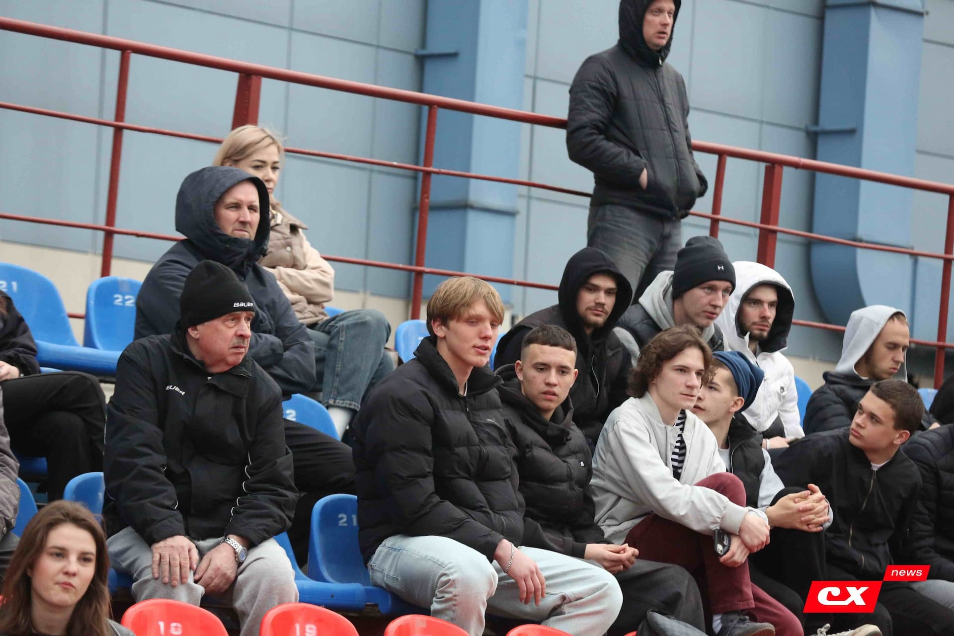 «Темп» 9:1 «Алтай». Турнир памяти В. Фомичёва. 1-й тур. 08.04.25. «CX News», В. Мартынов; «Алтайский спорт», А. Чёрный — кадр 149