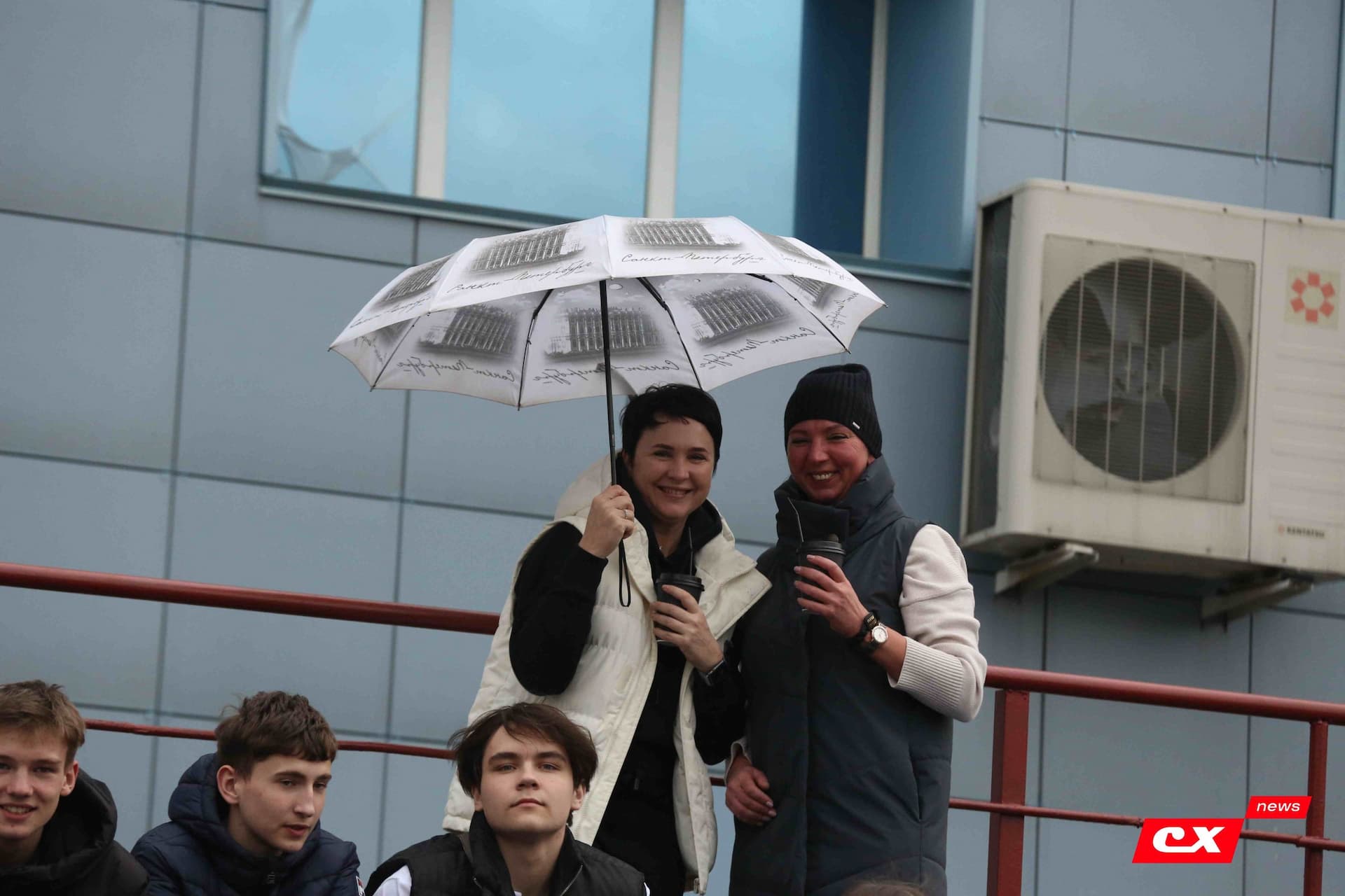 «Темп» 9:1 «Алтай». Турнир памяти В. Фомичёва. 1-й тур. 08.04.25. «CX News», В. Мартынов; «Алтайский спорт», А. Чёрный — кадр 154