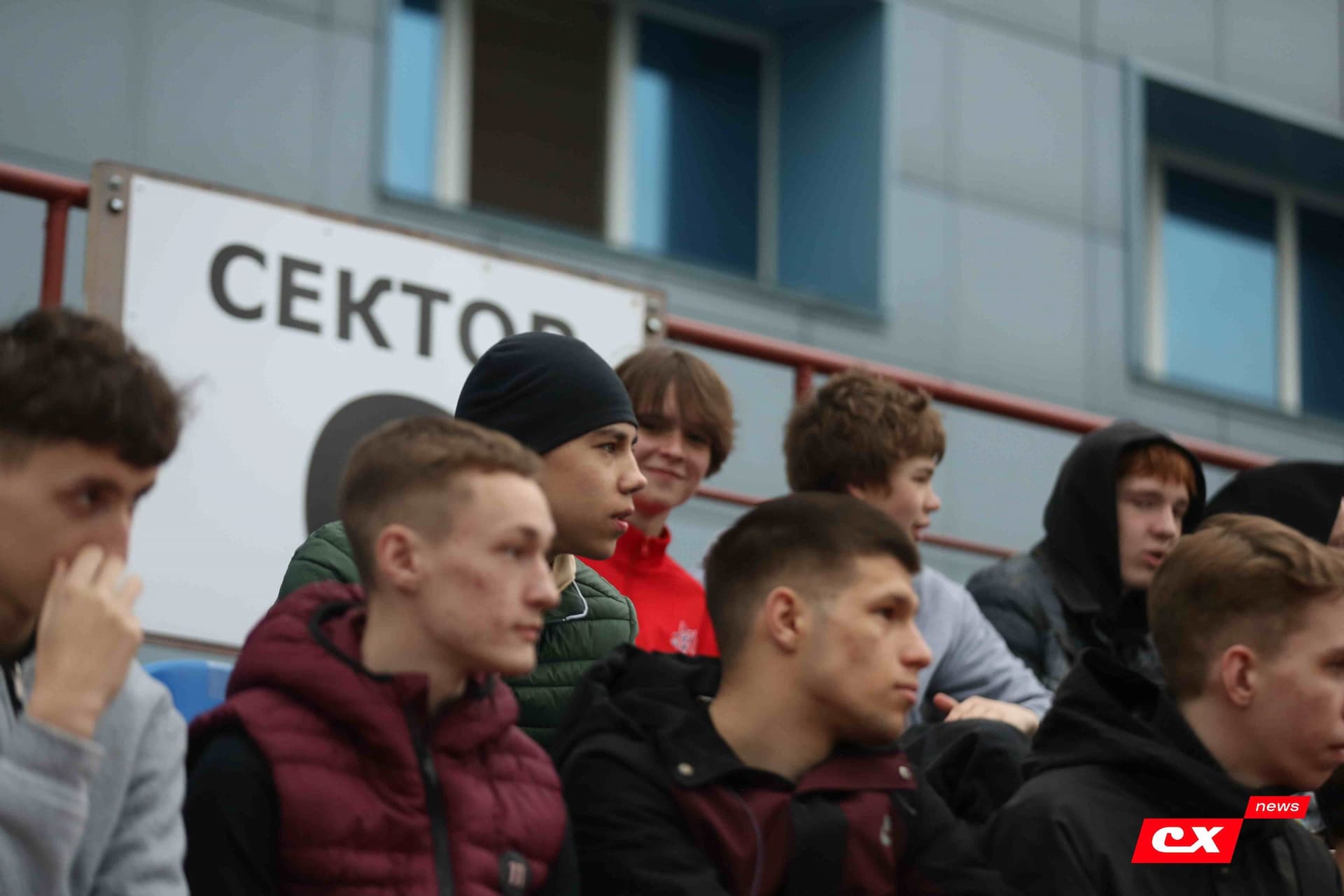 «Темп» 9:1 «Алтай». Турнир памяти В. Фомичёва. 1-й тур. 08.04.25. «CX News», В. Мартынов; «Алтайский спорт», А. Чёрный — кадр 158