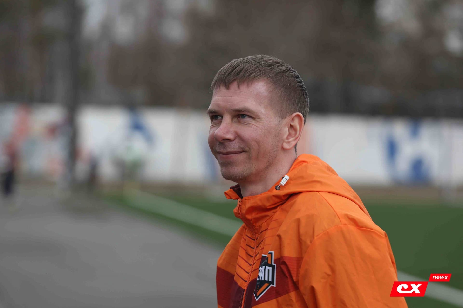 «Темп» 9:1 «Алтай». Турнир памяти В. Фомичёва. 1-й тур. 08.04.25. «CX News», В. Мартынов; «Алтайский спорт», А. Чёрный — кадр 31