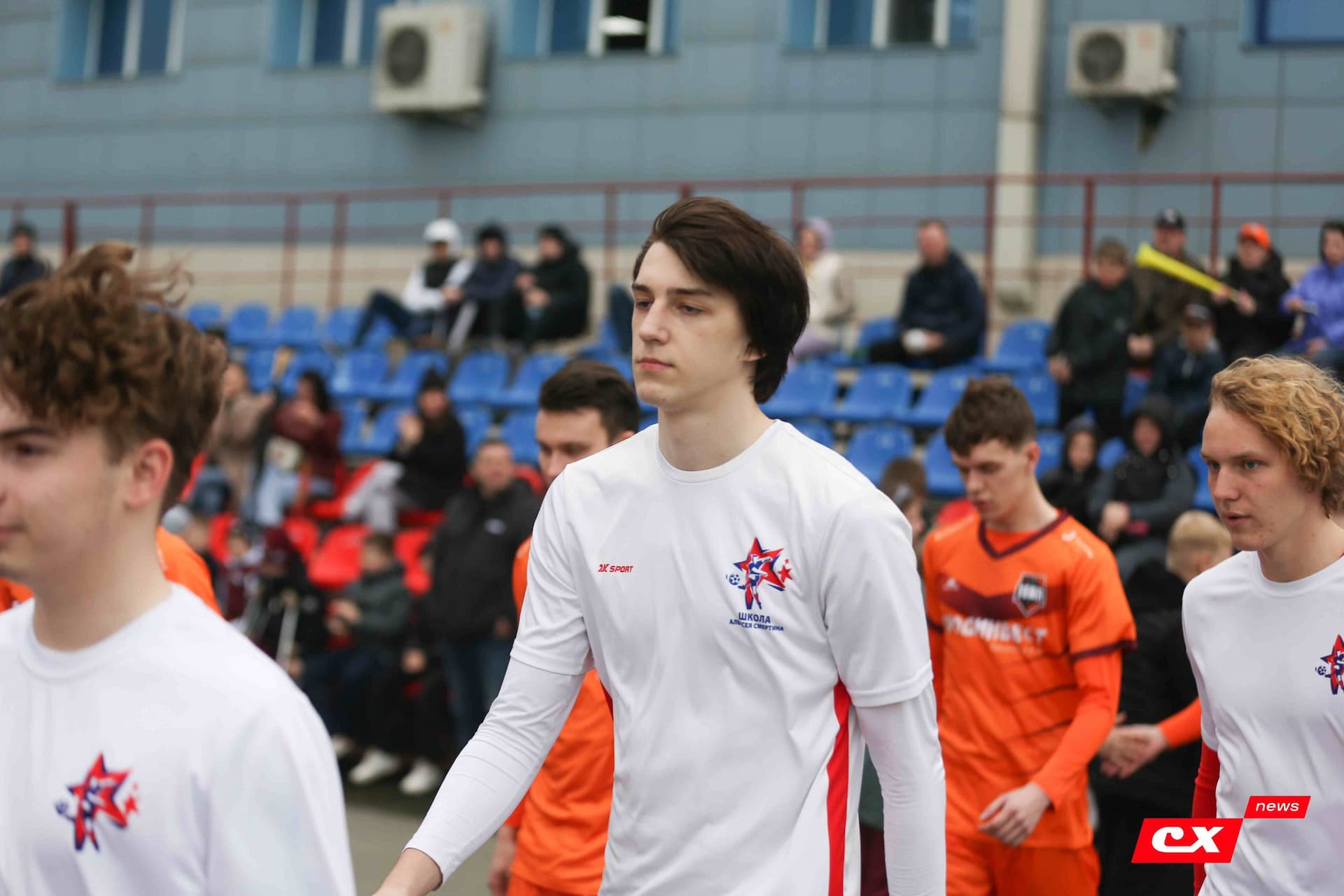 «Темп» 9:1 «Алтай». Турнир памяти В. Фомичёва. 1-й тур. 08.04.25. «CX News», В. Мартынов; «Алтайский спорт», А. Чёрный — кадр 64