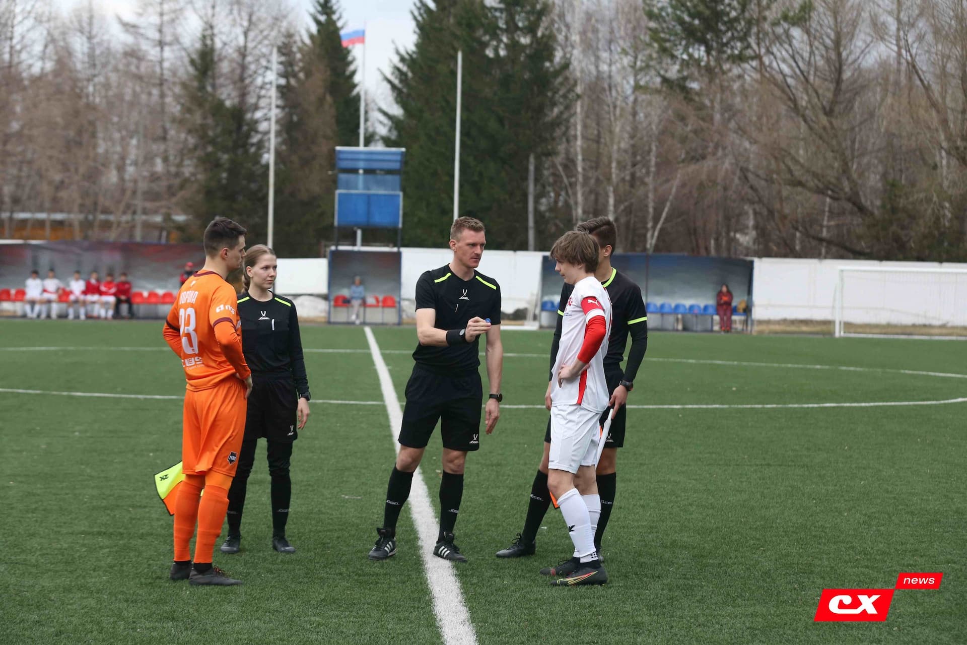 «Темп» 9:1 «Алтай». Турнир памяти В. Фомичёва. 1-й тур. 08.04.25. «CX News», В. Мартынов; «Алтайский спорт», А. Чёрный — кадр 76