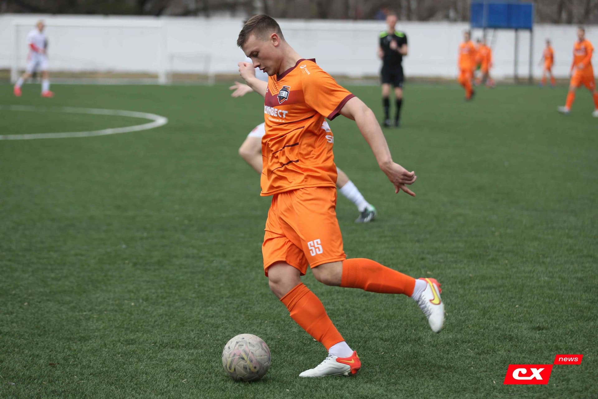 «Темп» 9:1 «Алтай». Турнир памяти В. Фомичёва. 1-й тур. 08.04.25. «CX News», В. Мартынов; «Алтайский спорт», А. Чёрный — кадр 81