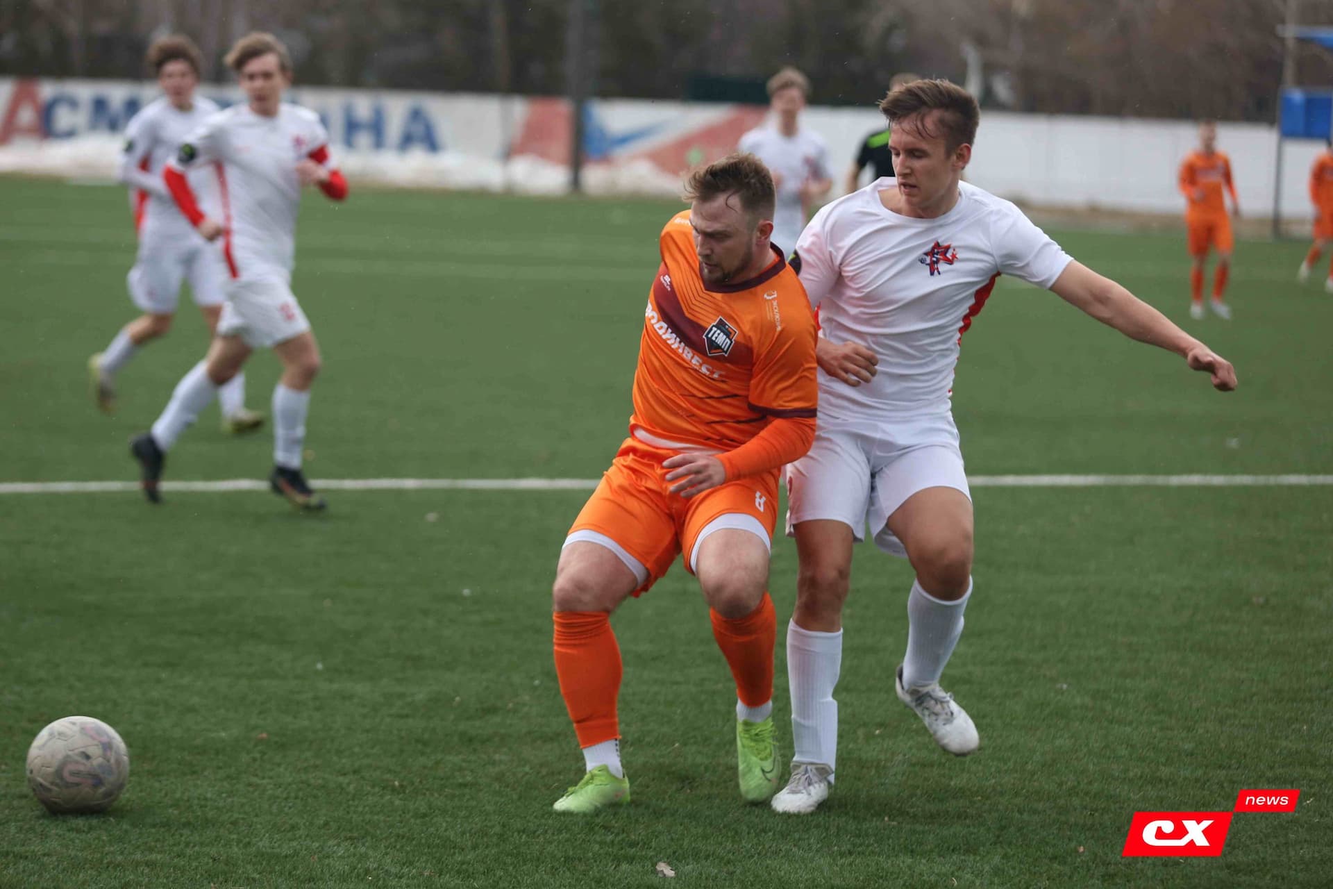 «Темп» 9:1 «Алтай». Турнир памяти В. Фомичёва. 1-й тур. 08.04.25. «CX News», В. Мартынов; «Алтайский спорт», А. Чёрный — кадр 95