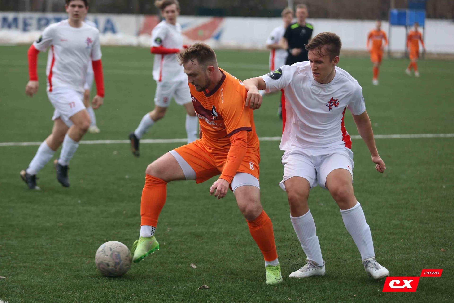 «Темп» 9:1 «Алтай». Турнир памяти В. Фомичёва. 1-й тур. 08.04.25. «CX News», В. Мартынов; «Алтайский спорт», А. Чёрный — кадр 96