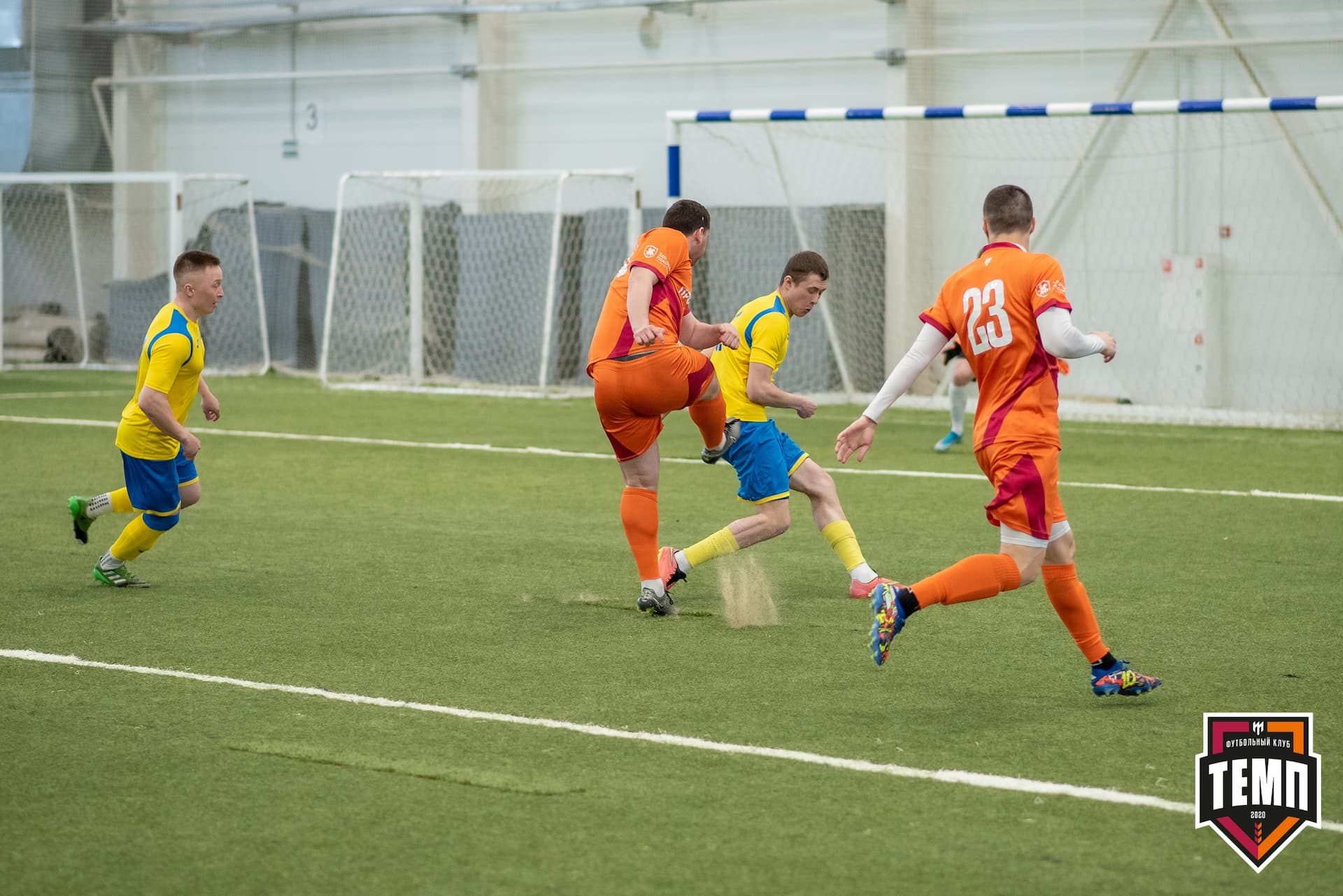 Турнир памяти В. Фомичёва. «Темп» 5:0 «Строитель» (Бийск). 10 апреля — кадр 53