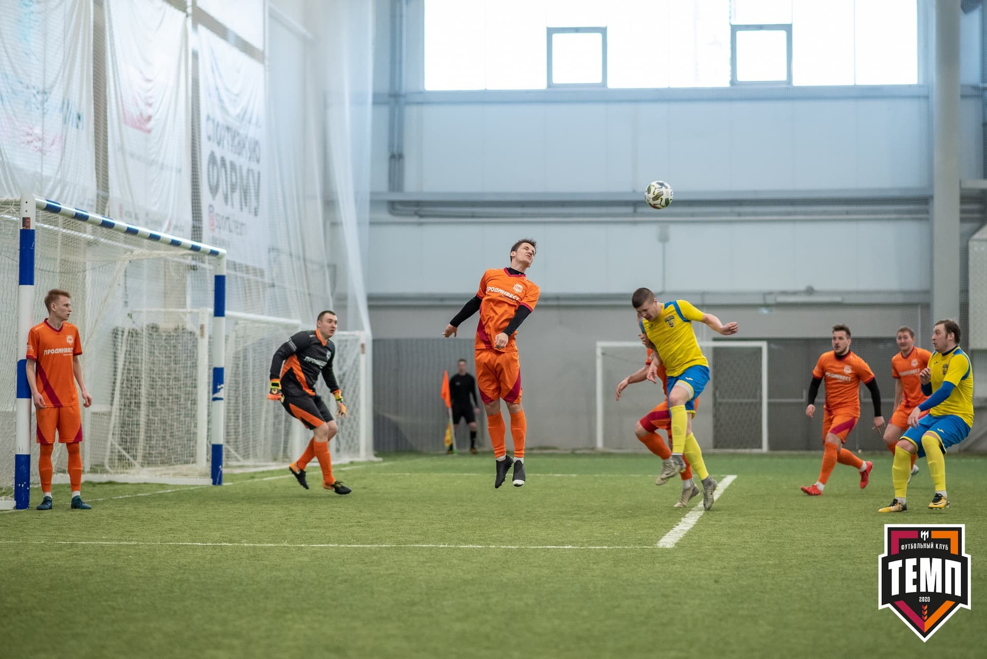 Турнир памяти В. Фомичёва. «Темп» 5:0 «Строитель» (Бийск). 10 апреля — кадр 101