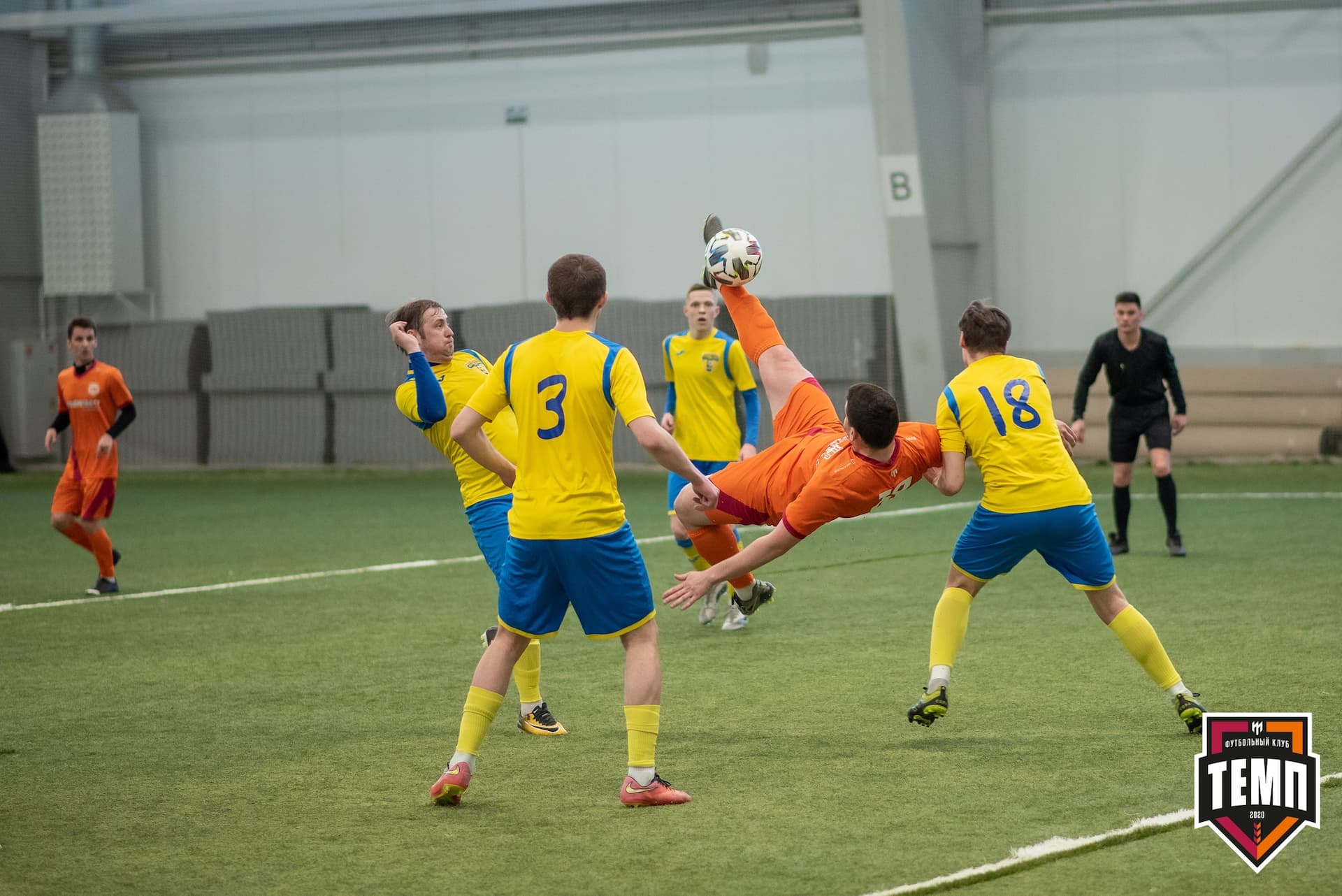 Турнир памяти В. Фомичёва. «Темп» 5:0 «Строитель» (Бийск). 10 апреля — кадр 106