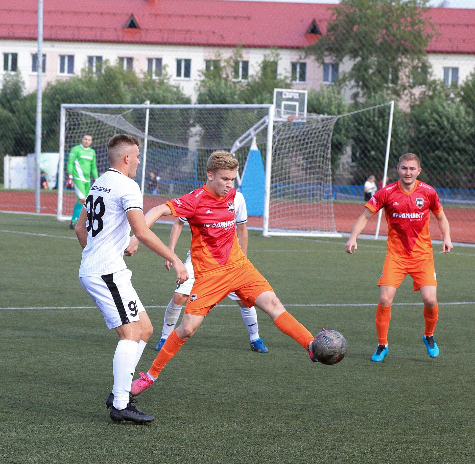 «Распадская» 1:0 «Темп». Кубок Сибири. 1/2 финала. Первый матч. — кадр 18