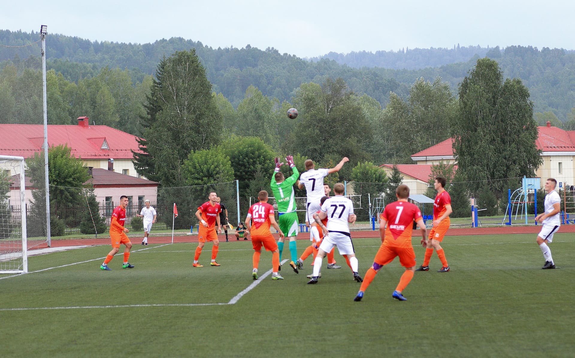 «Распадская» 1:0 «Темп». Кубок Сибири. 1/2 финала. Первый матч. — кадр 36
