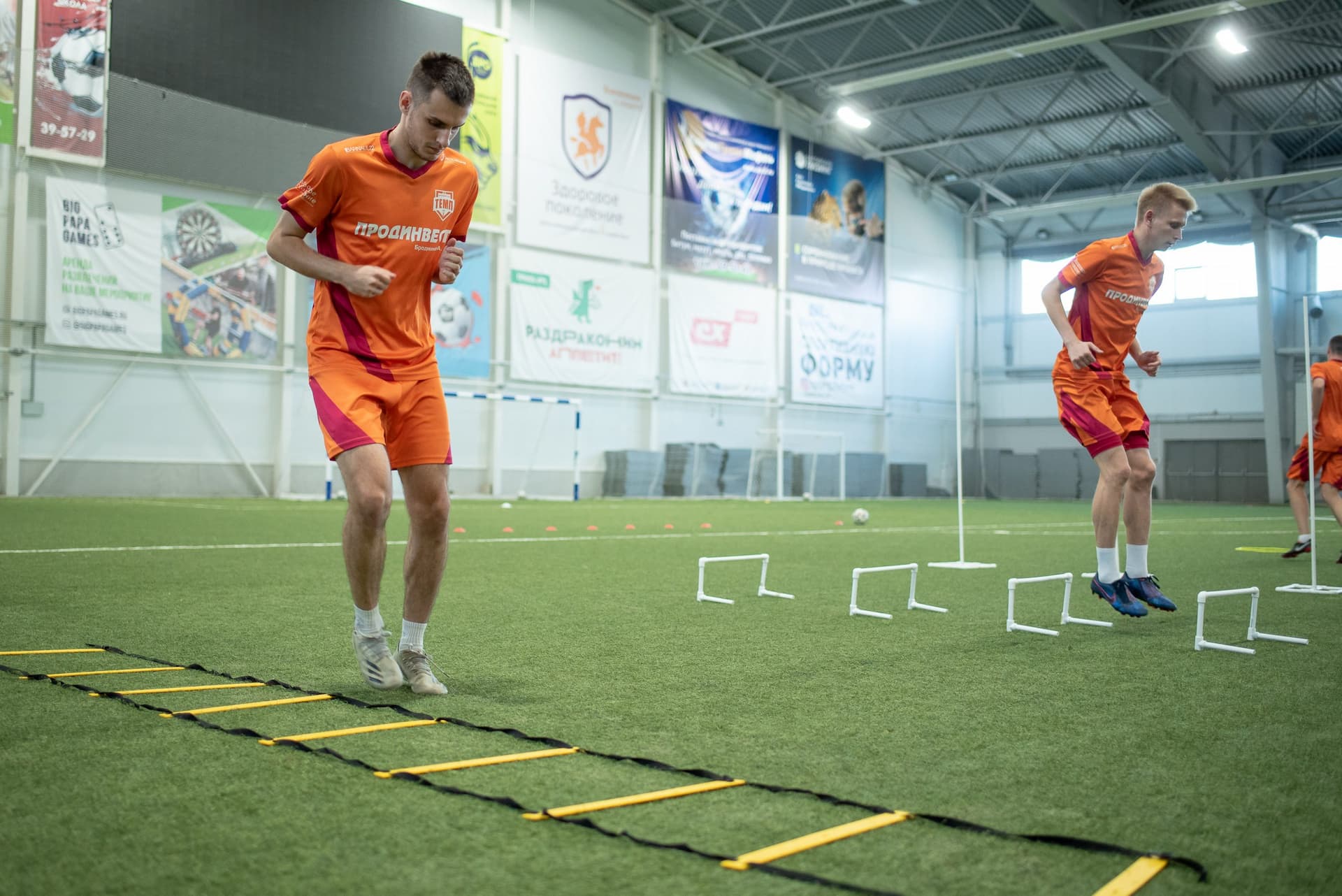 Тренировка ФК «Темп». — кадр 57