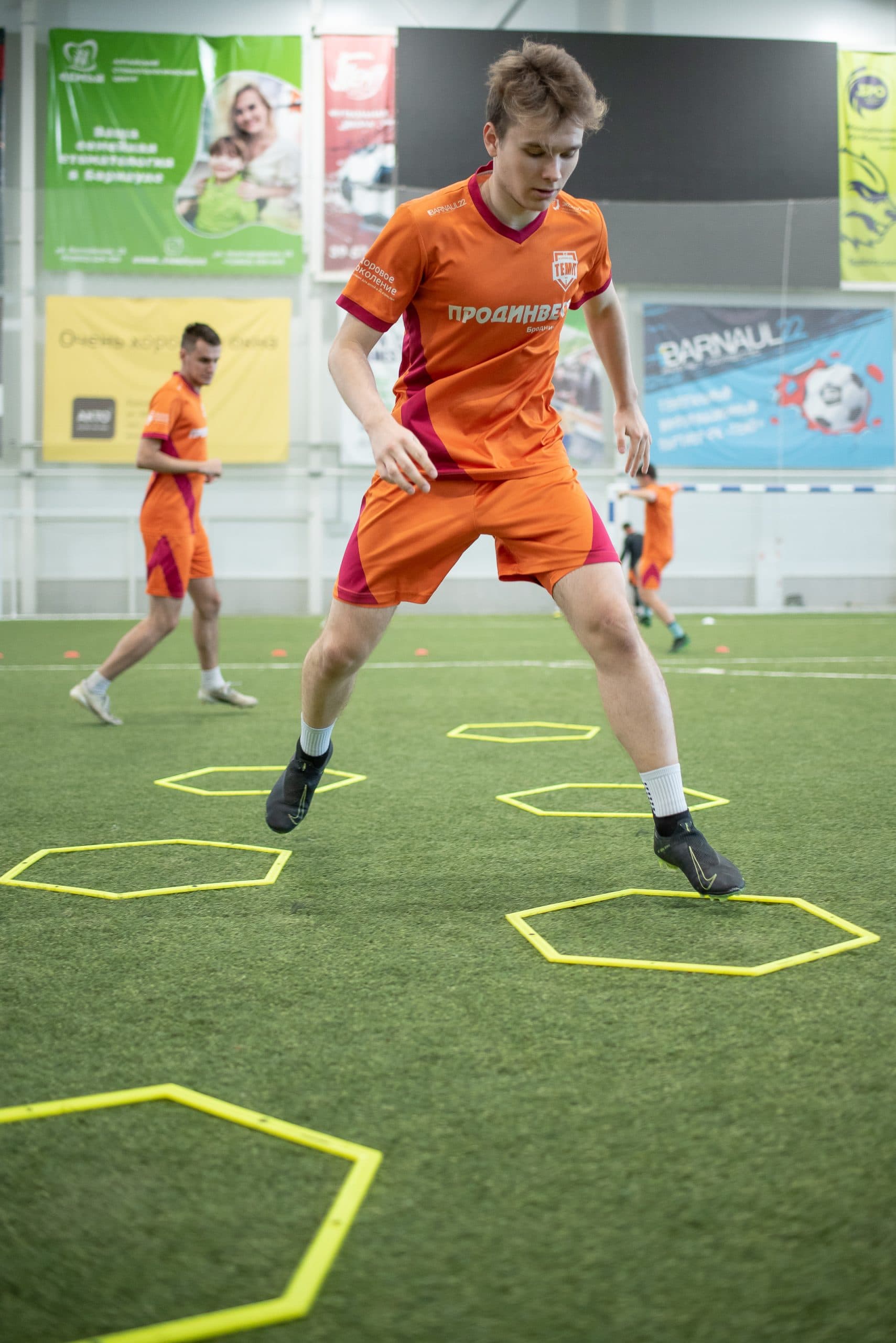 Тренировка ФК «Темп». — кадр 68