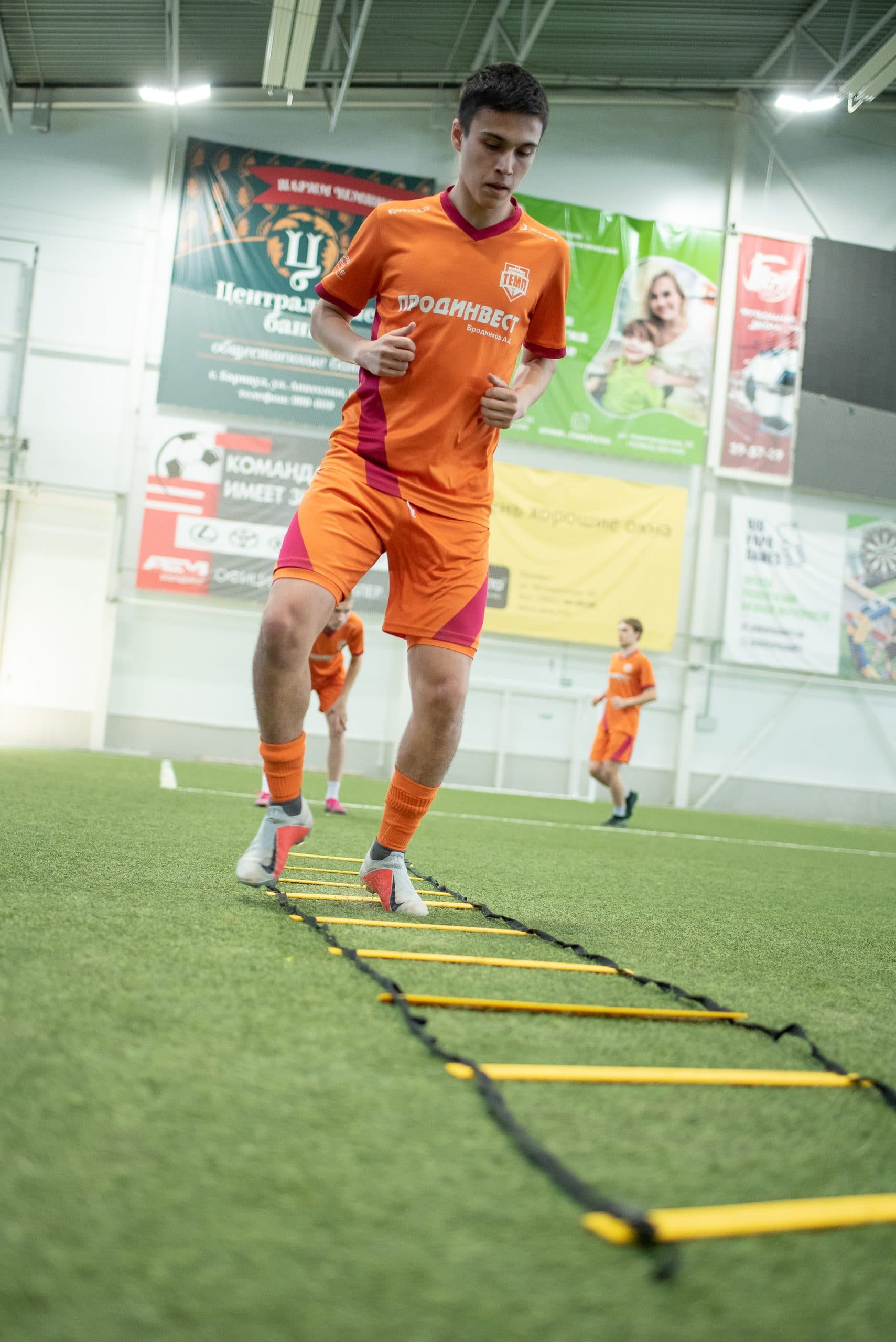 Тренировка ФК «Темп». — кадр 82