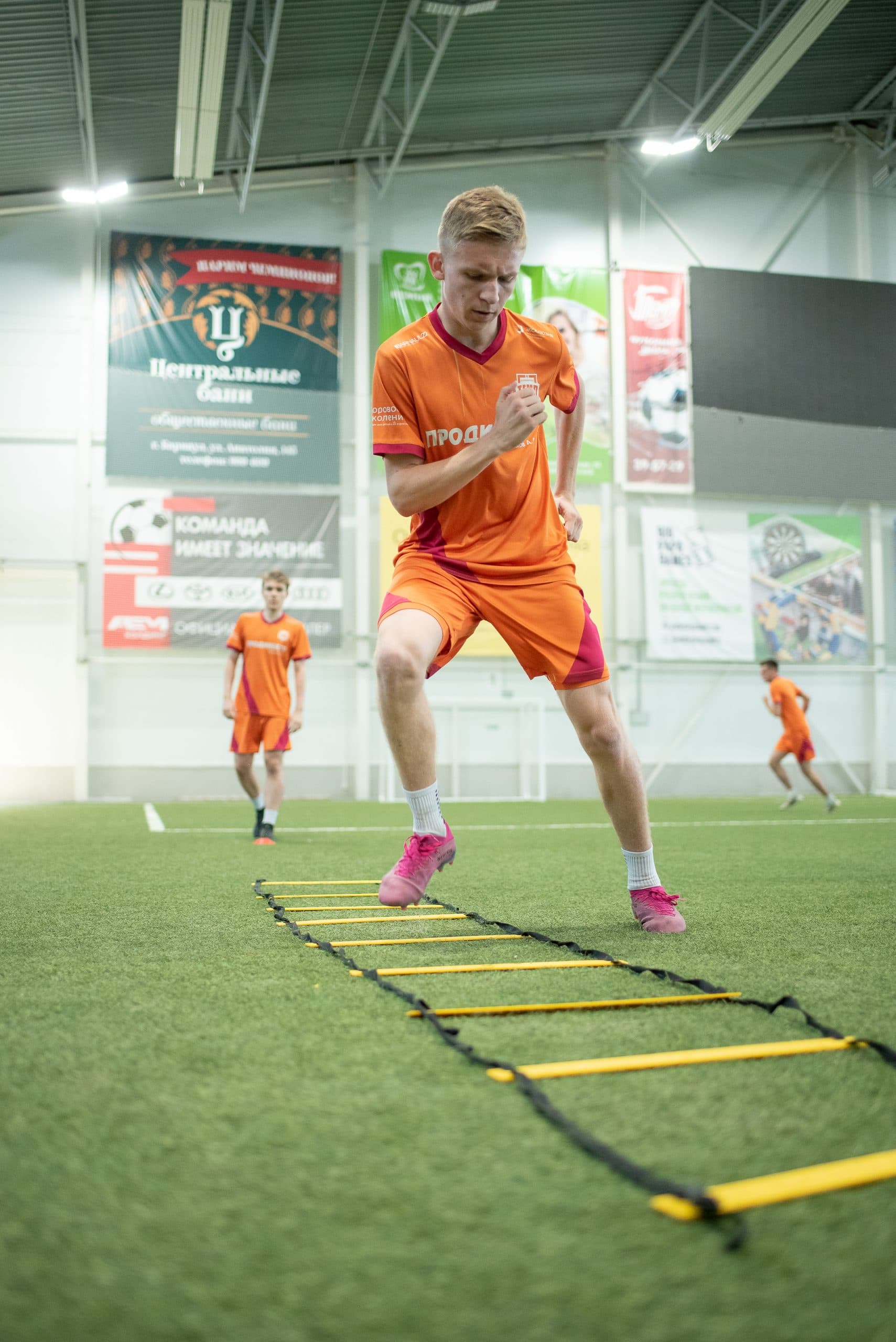 Тренировка ФК «Темп». — кадр 83