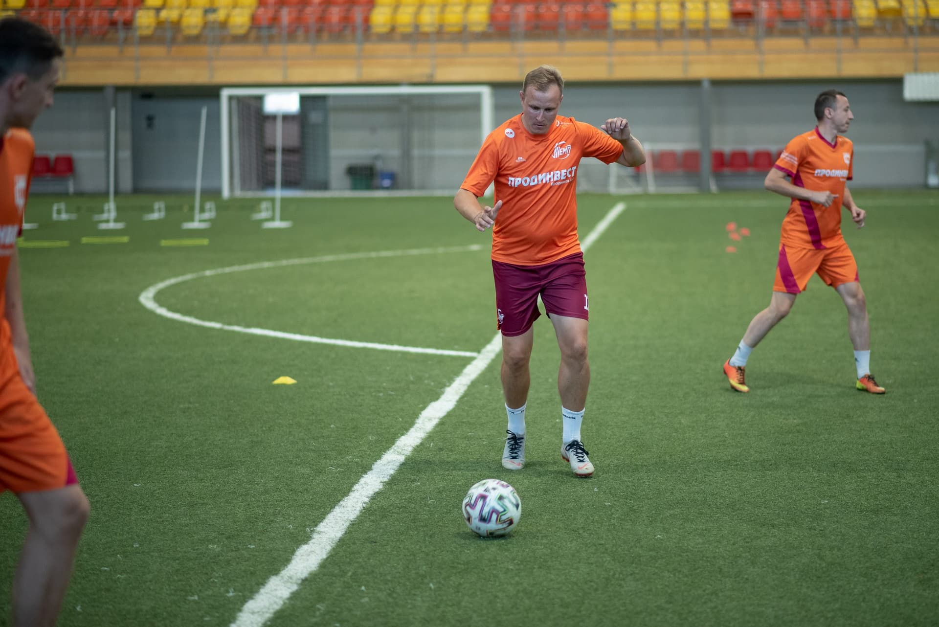 Тренировка ФК «Темп». — кадр 97