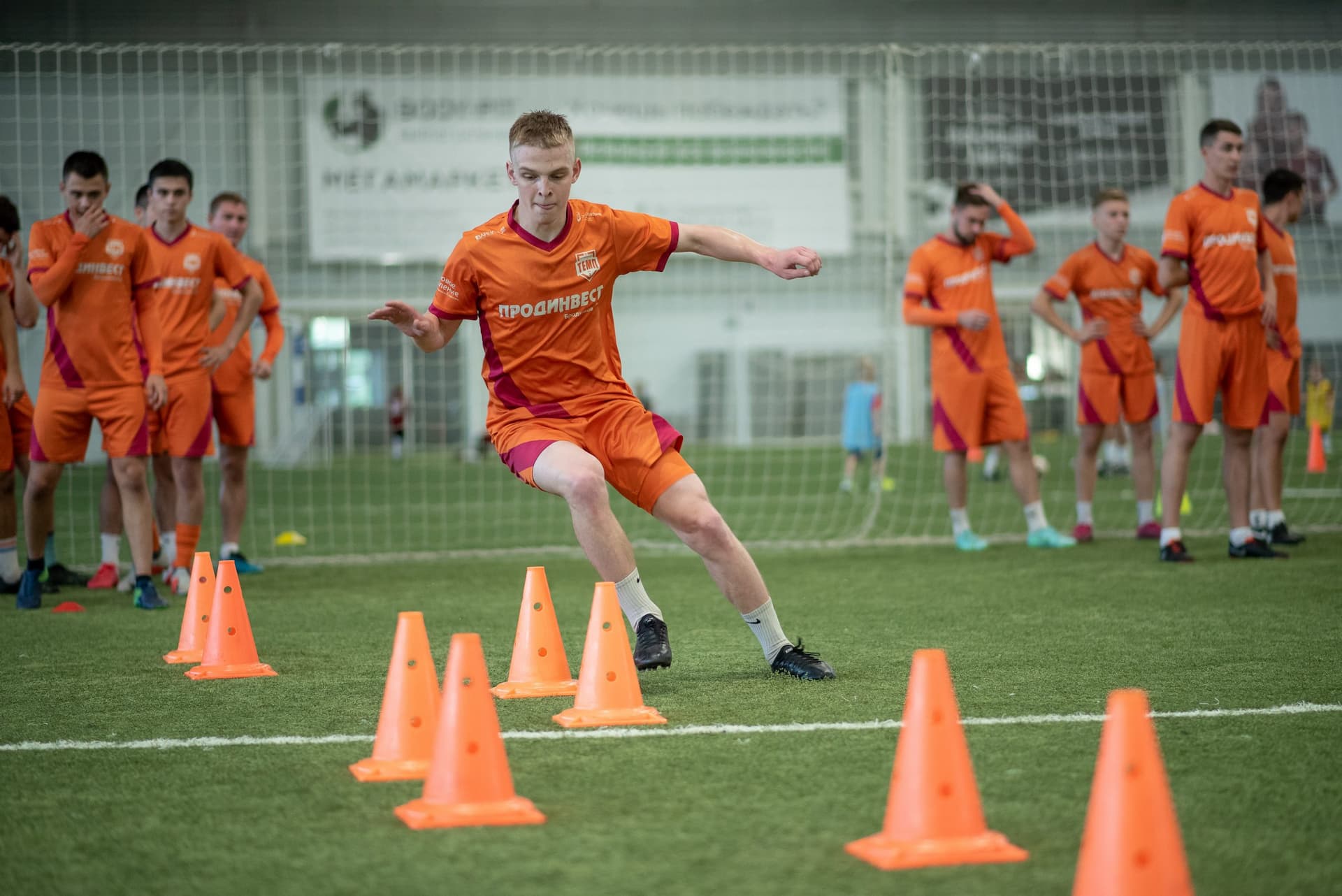 Тренировка ФК «Темп». — кадр 104
