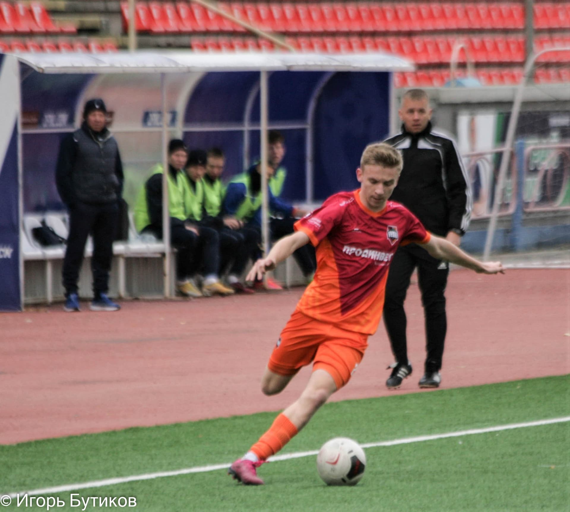 «Байкал» 1:2 «Темп». Кубок Сибири. Финал. 10.10.2021. Бутиков И. — кадр 8