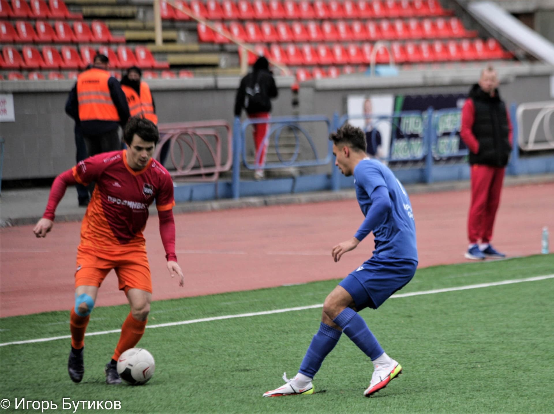 «Байкал» 1:2 «Темп». Кубок Сибири. Финал. 10.10.2021. Бутиков И. — кадр 13