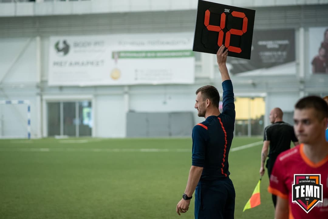 Несколько футболистов «Темпа» сменили игровые номера.
