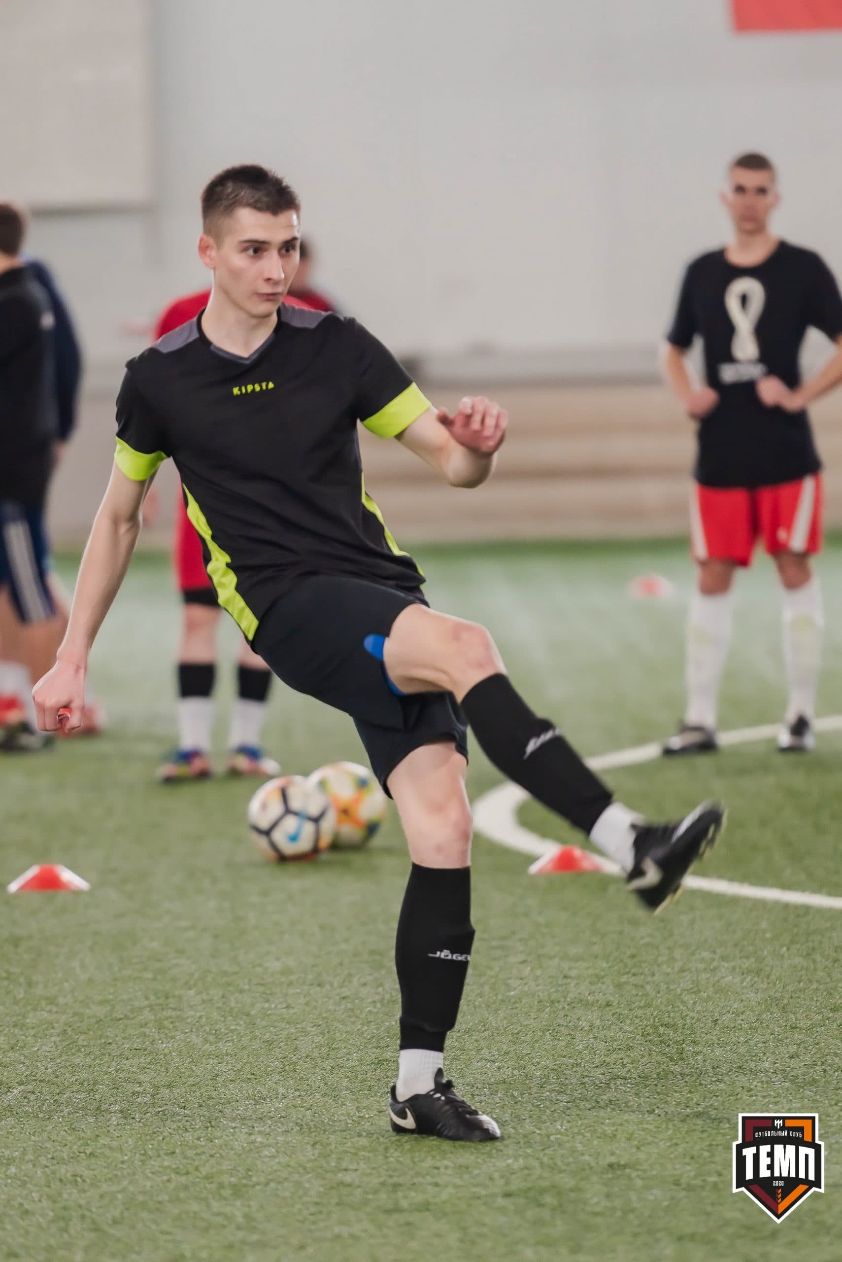 Просмотр сельских футболистов. 11.03.2023 — кадр 11