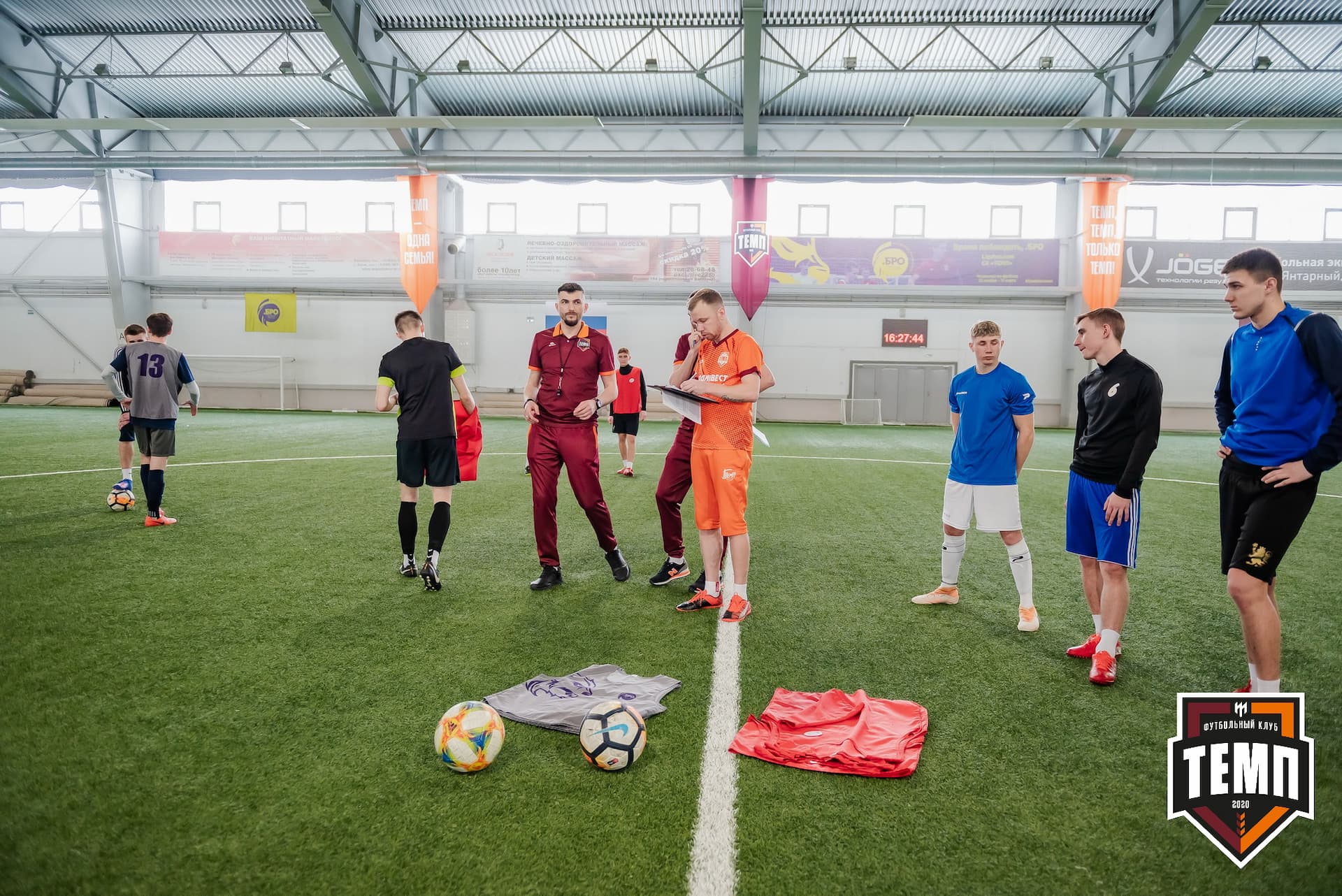 Просмотр сельских футболистов. 11.03.2023 — кадр 145