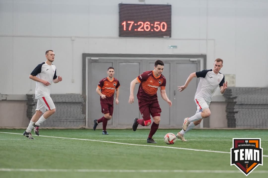 Выбираем лучшего игрока месяца!