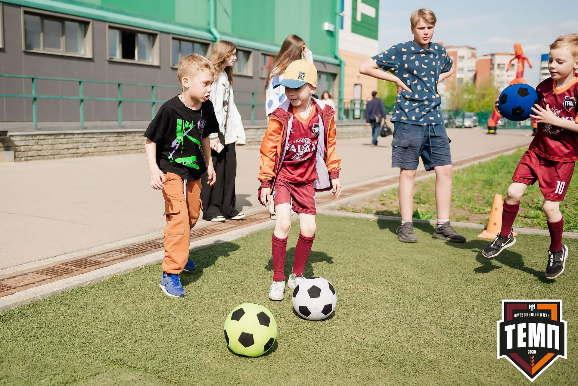 «Темп» 2:2 «Полимер». III дивизион. 21.05.2023 — кадр 15