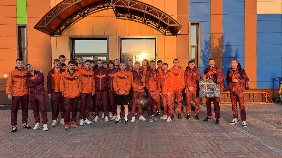 В Новокузнецк и Междуреченск отправился 21 футболист!