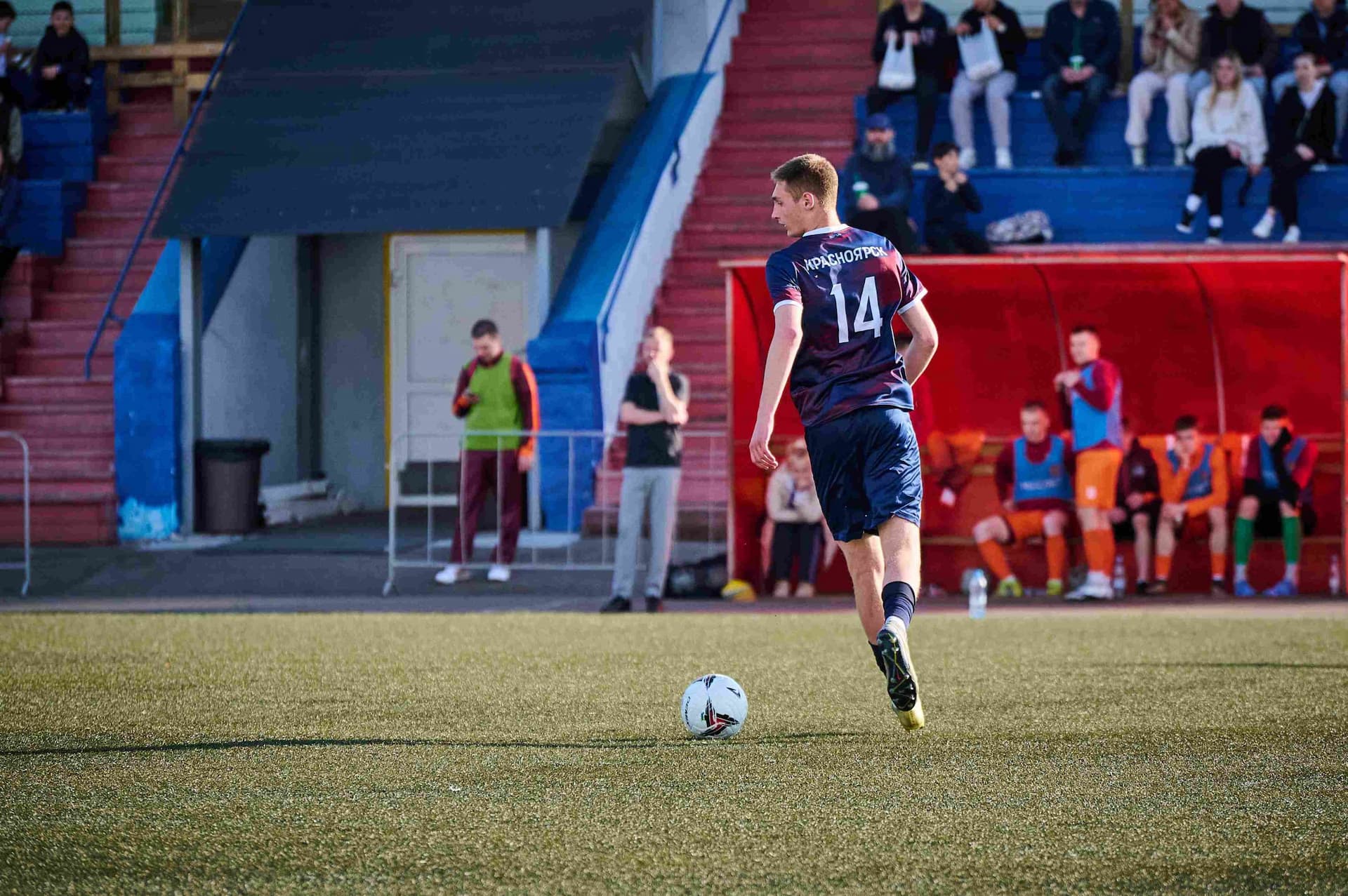 «Рассвет» 0:3 «Темп». Третья лига. 17.05.2024. Екатерина Данюк — кадр 141