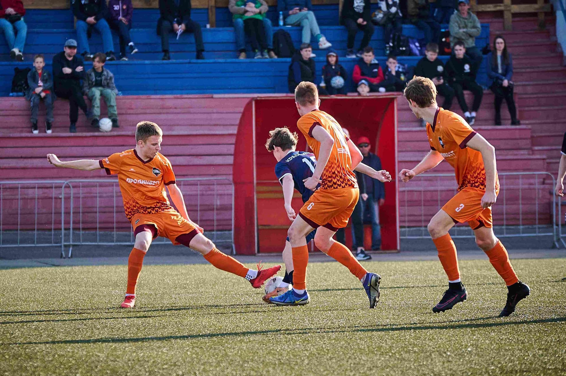 «Рассвет» 0:3 «Темп». Третья лига. 17.05.2024. Екатерина Данюк — кадр 187