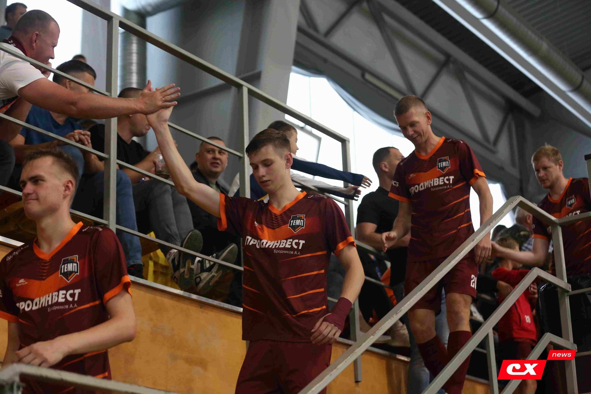 «Темп» 6:0 «Енисей-М». Третья лига. 15.08.2025. Владимир Мартынов («CX News») — кадр 99