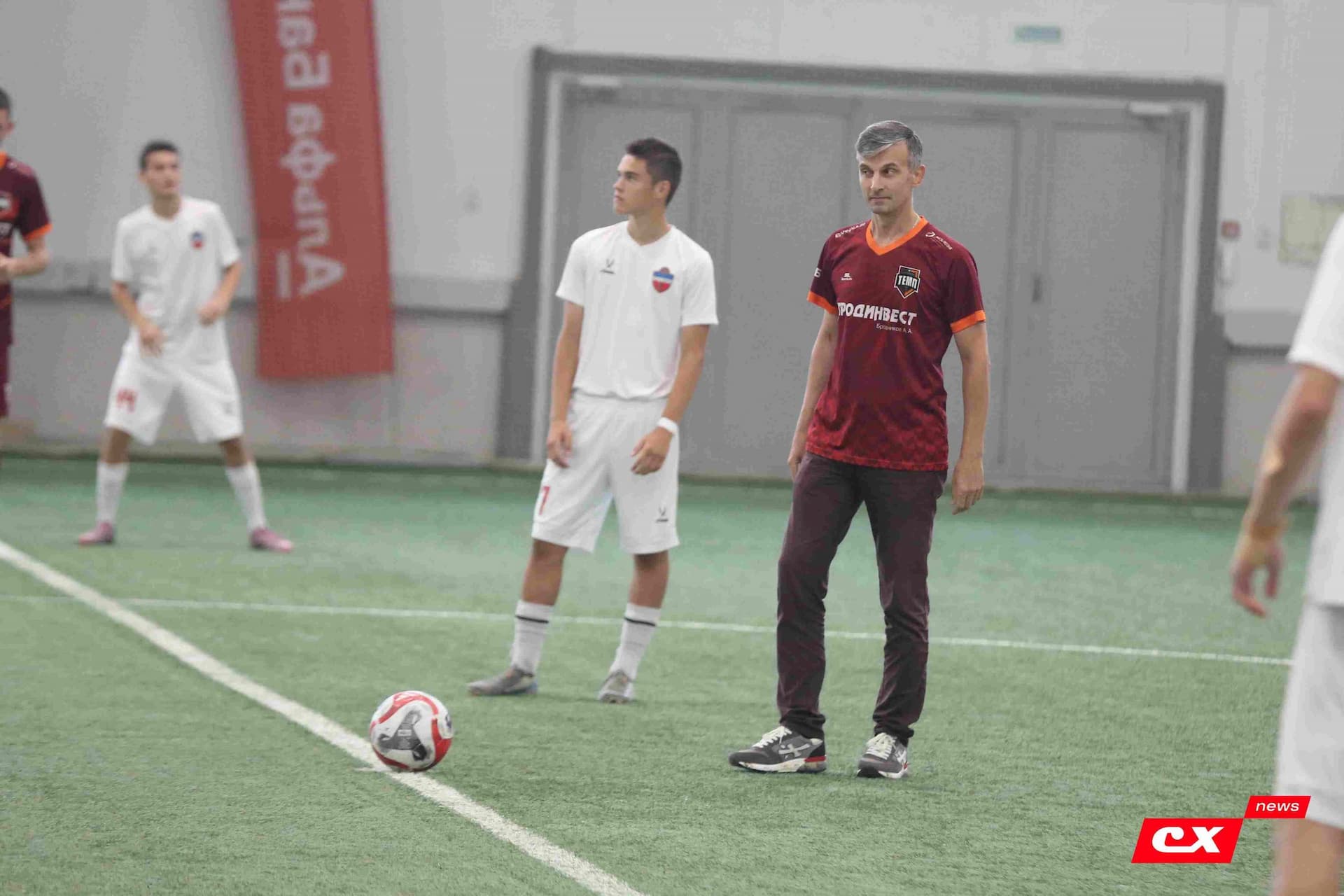 «Темп» 6:0 «Енисей-М». Третья лига. 15.08.2025. Владимир Мартынов («CX News») — кадр 128