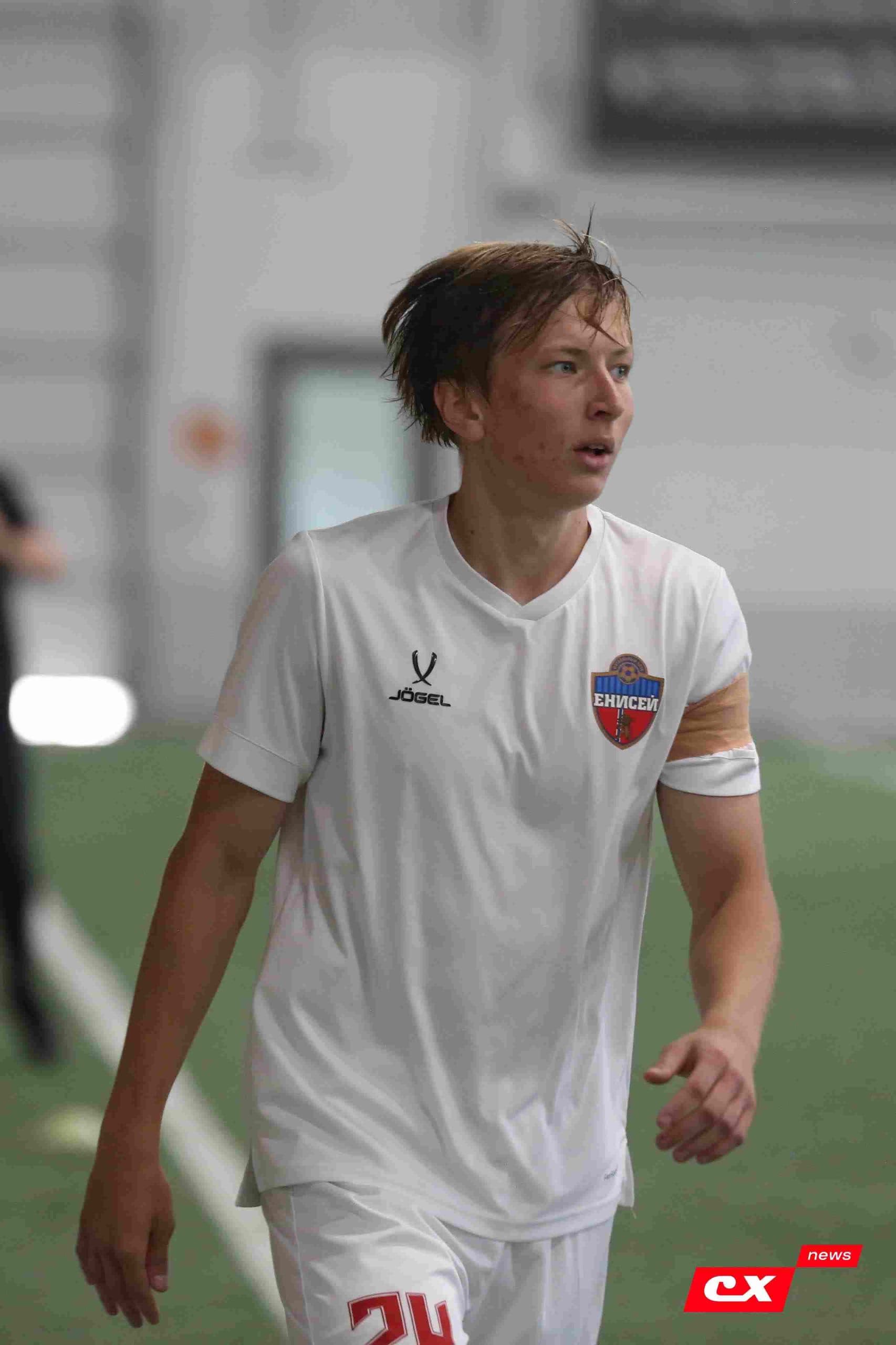 «Темп» 6:0 «Енисей-М». Третья лига. 15.08.2025. Владимир Мартынов («CX News») — кадр 141