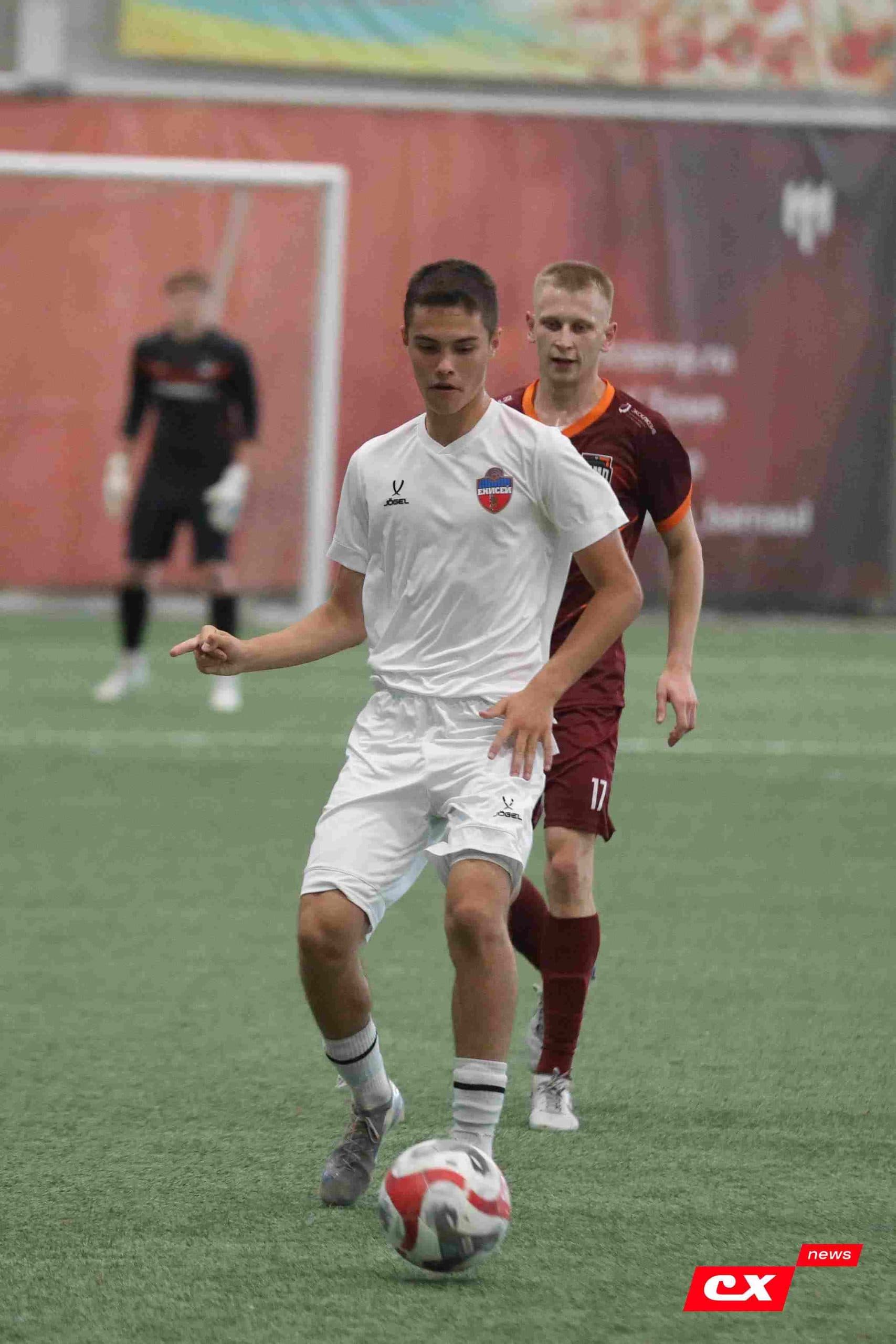 «Темп» 6:0 «Енисей-М». Третья лига. 15.08.2025. Владимир Мартынов («CX News») — кадр 183