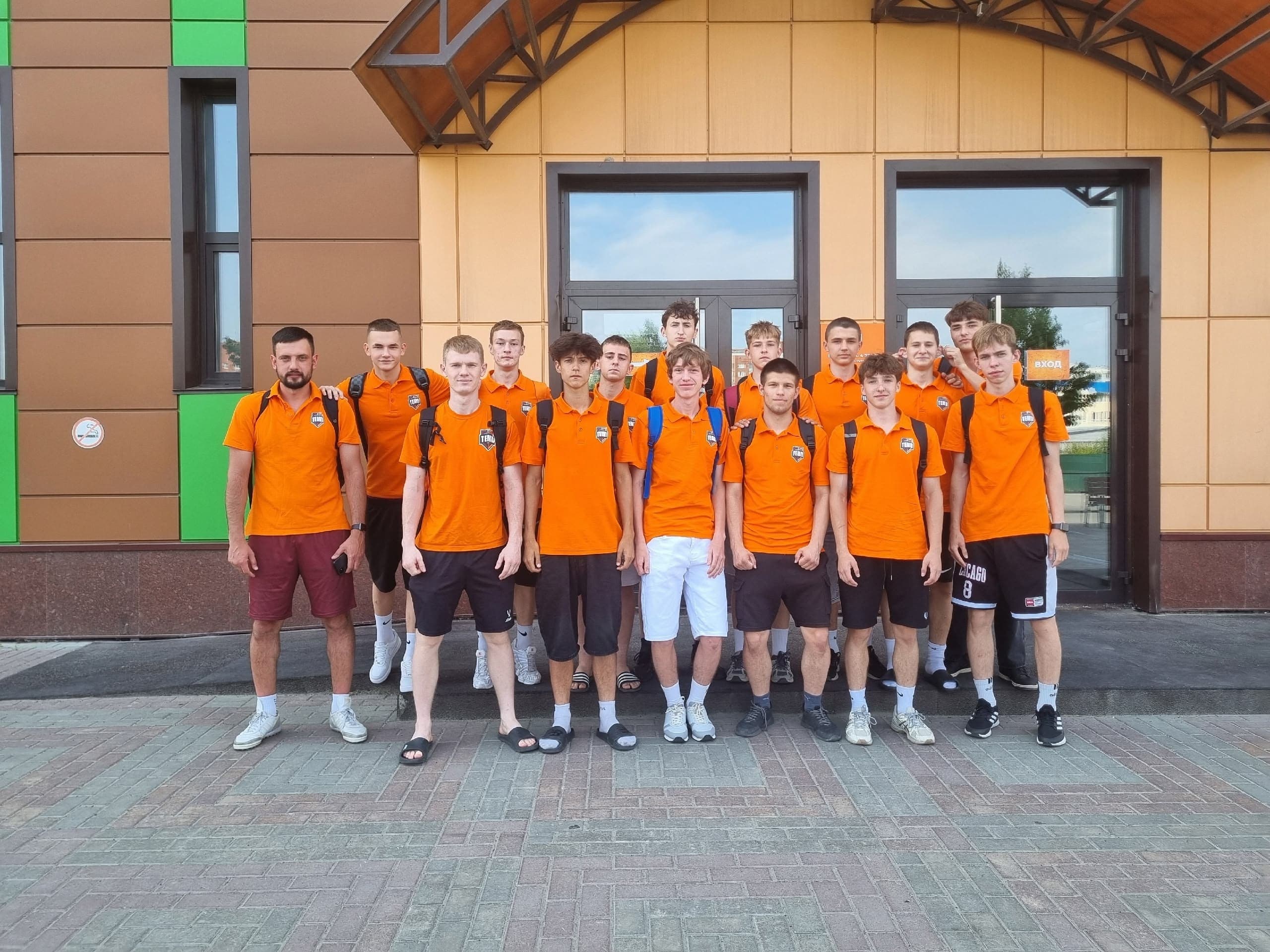 Один футболист нашей команды сегодня сыграет за молодёжку!