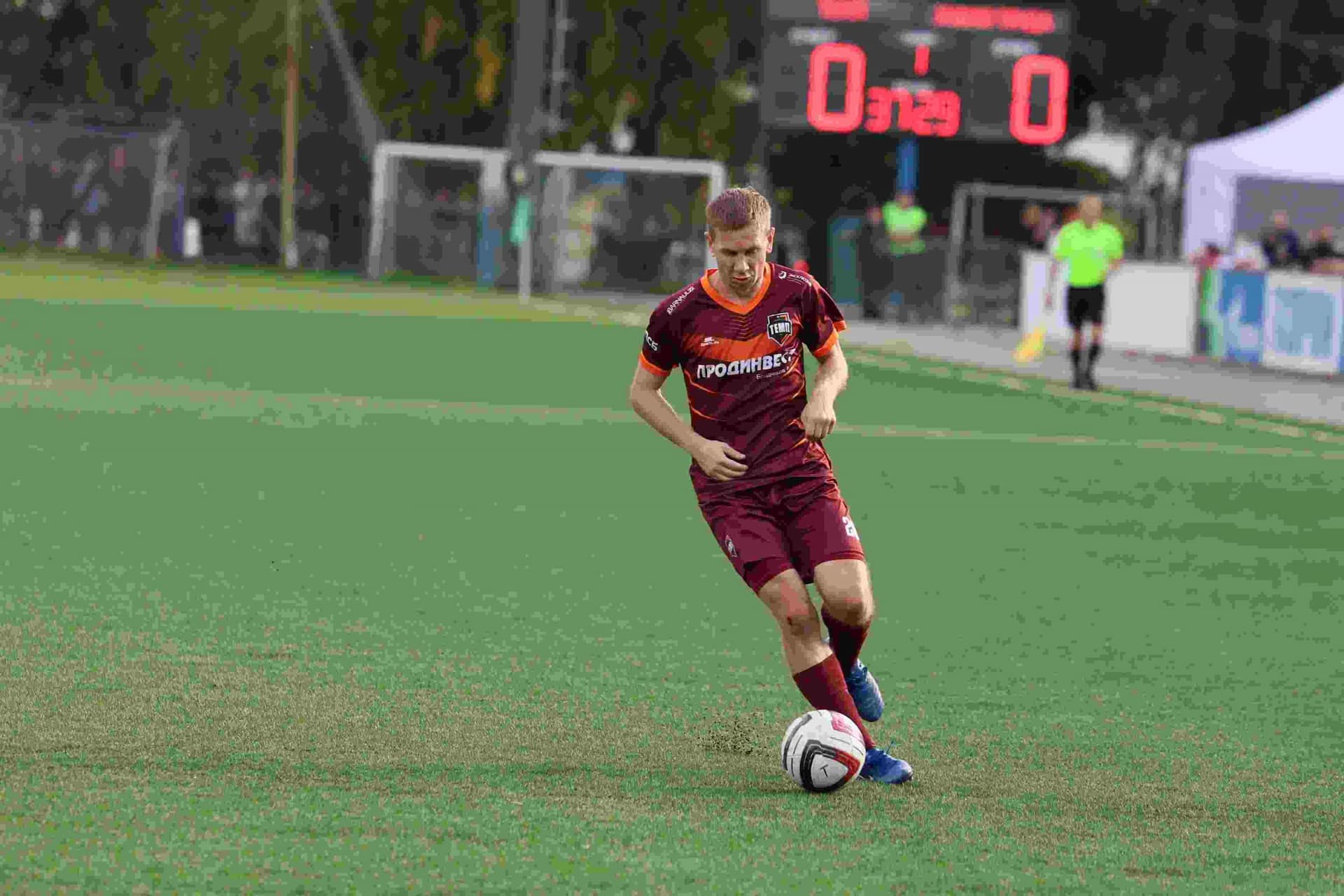 «Темп» 0:1 «Знамя Труда». FONBET Кубок России. 10.09.2025. СМИ: Владимир Мартынов («CX News»), Александр Чёрный («Алтайский спорт»), Виталий Барабаш (Сетевое издание "Толк"), Андрей Каспришин («Алтайская правда») — кадр 445