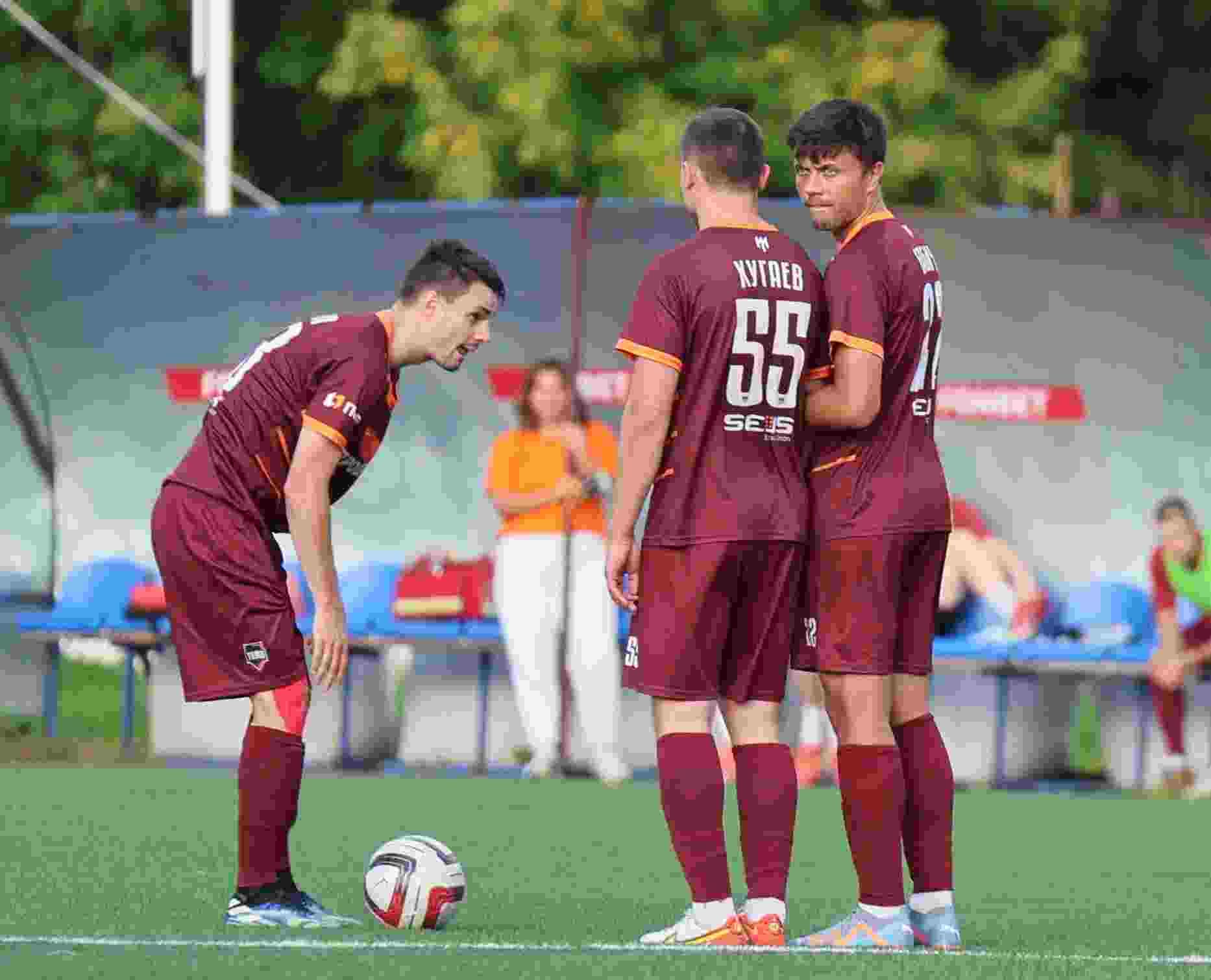 «Темп» 0:1 «Знамя Труда». FONBET Кубок России. 10.09.2025. СМИ: Владимир Мартынов («CX News»), Александр Чёрный («Алтайский спорт»), Виталий Барабаш (Сетевое издание "Толк"), Андрей Каспришин («Алтайская правда») — кадр 461