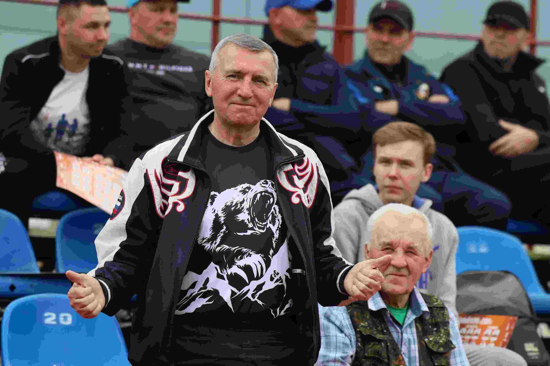 «Темп» 0:1 «Знамя Труда». FONBET Кубок России. 10.09.2025. СМИ: Владимир Мартынов («CX News»), Александр Чёрный («Алтайский спорт»), Виталий Барабаш (Сетевое издание "Толк"), Андрей Каспришин («Алтайская правда») — кадр 398