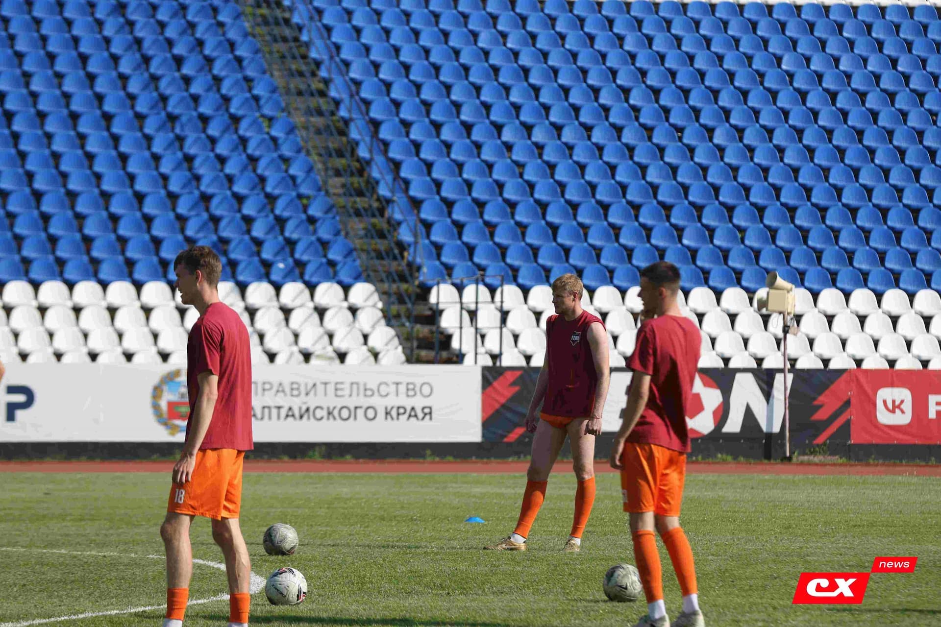 «Динамо-Барнаул-М» 1:3 «Темп». Кубок Сибири. 27.06.2025. Владимир Мартынов («CX News») — кадр 12
